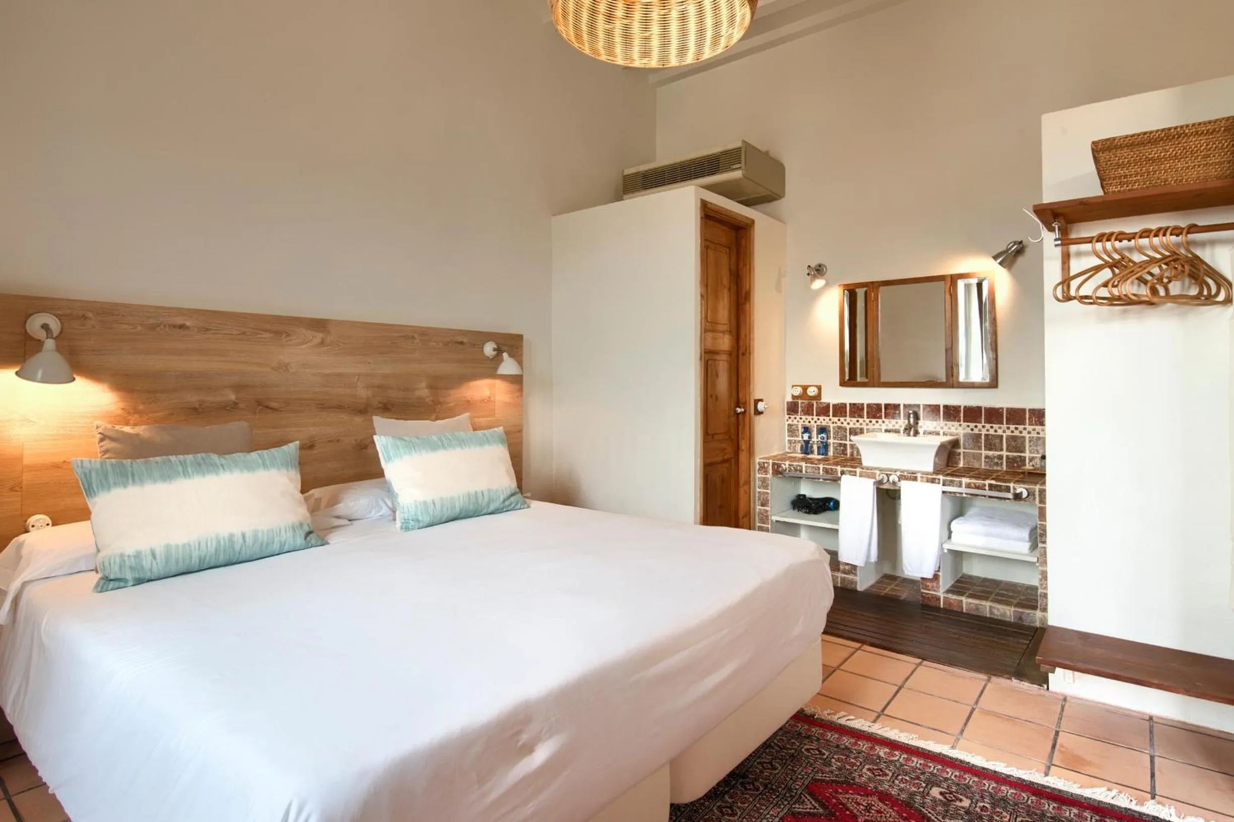 Photo of the whole room, Bed in Hotel Hanoi