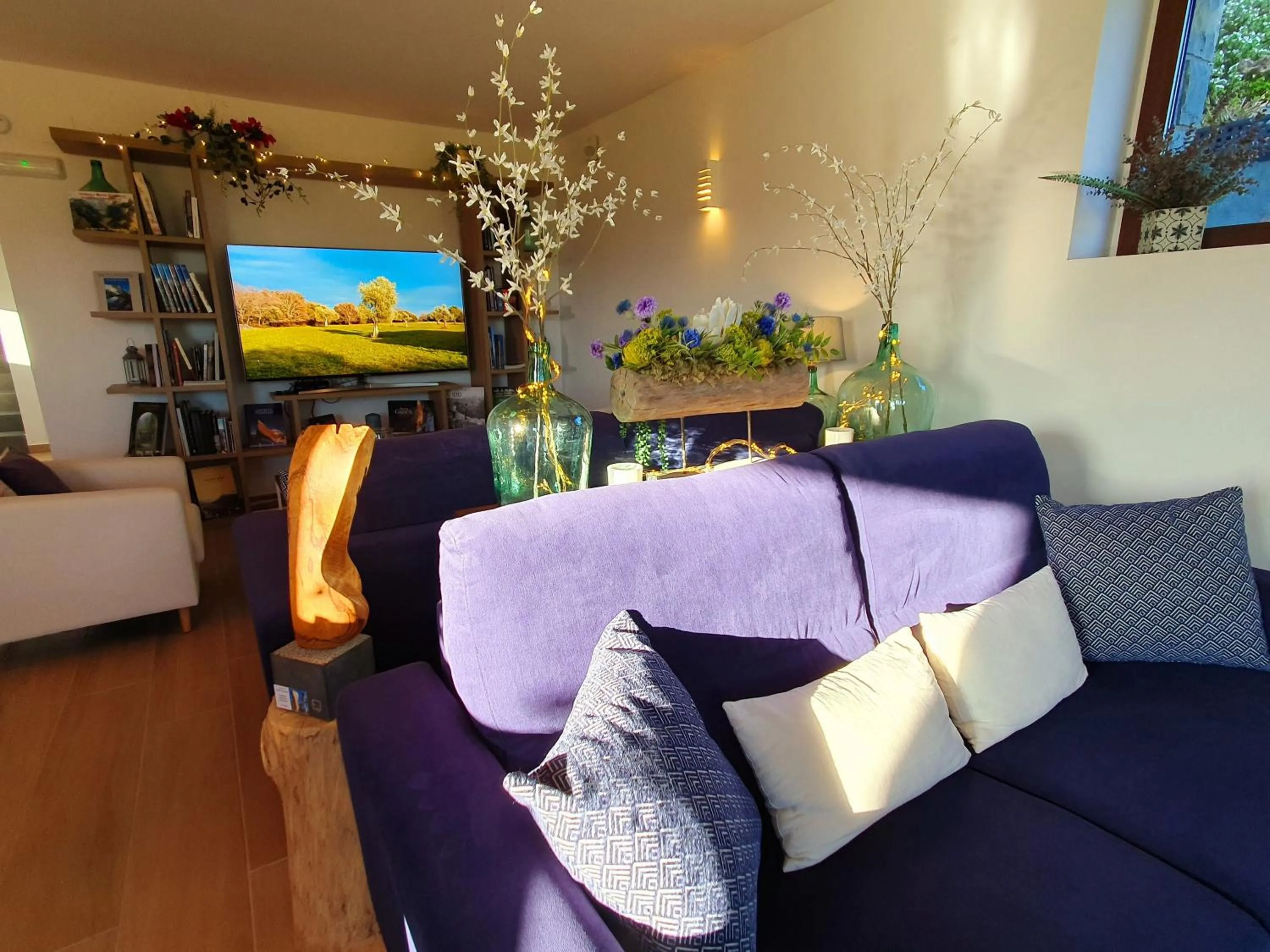 Communal lounge/ TV room in Boutique Hotel Tierra Buxo - Adults Only