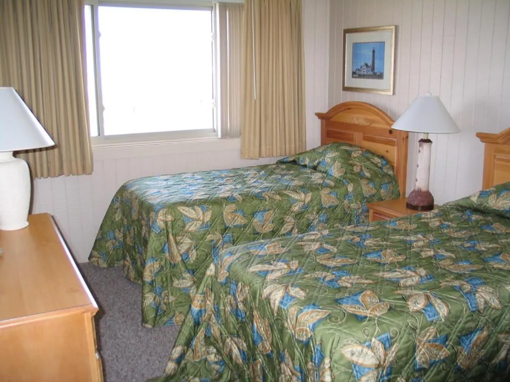 Bedroom, Bed in Outer Banks Beach Club II Resorts