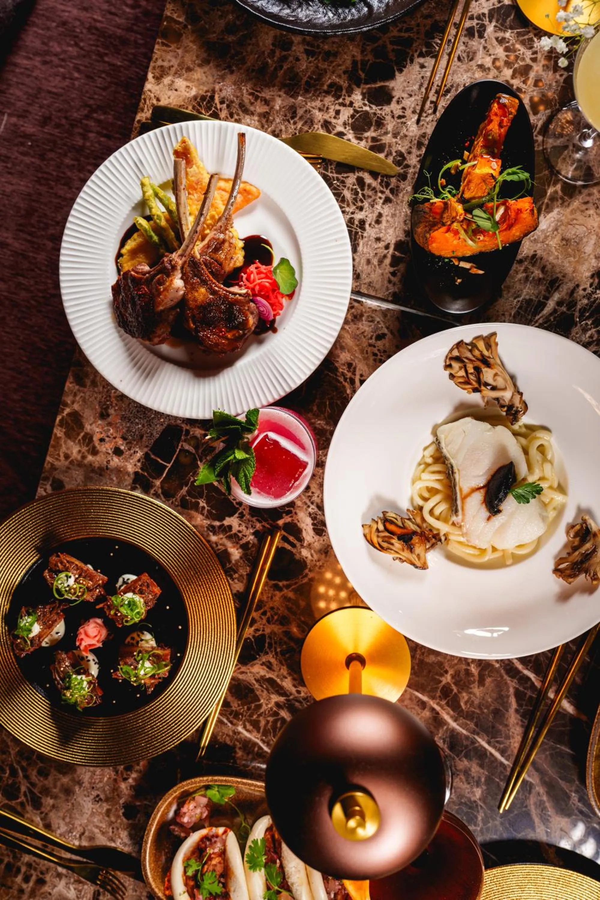 Restaurant/places to eat in O:LV Fifty Five Hotel - Adults Only