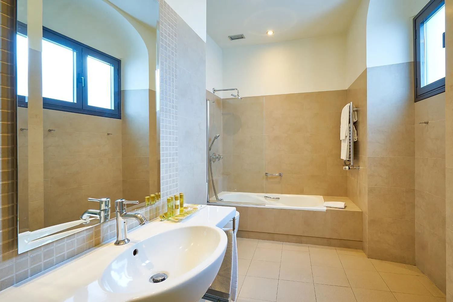 Bathroom in Eurostars Patios de Cordoba