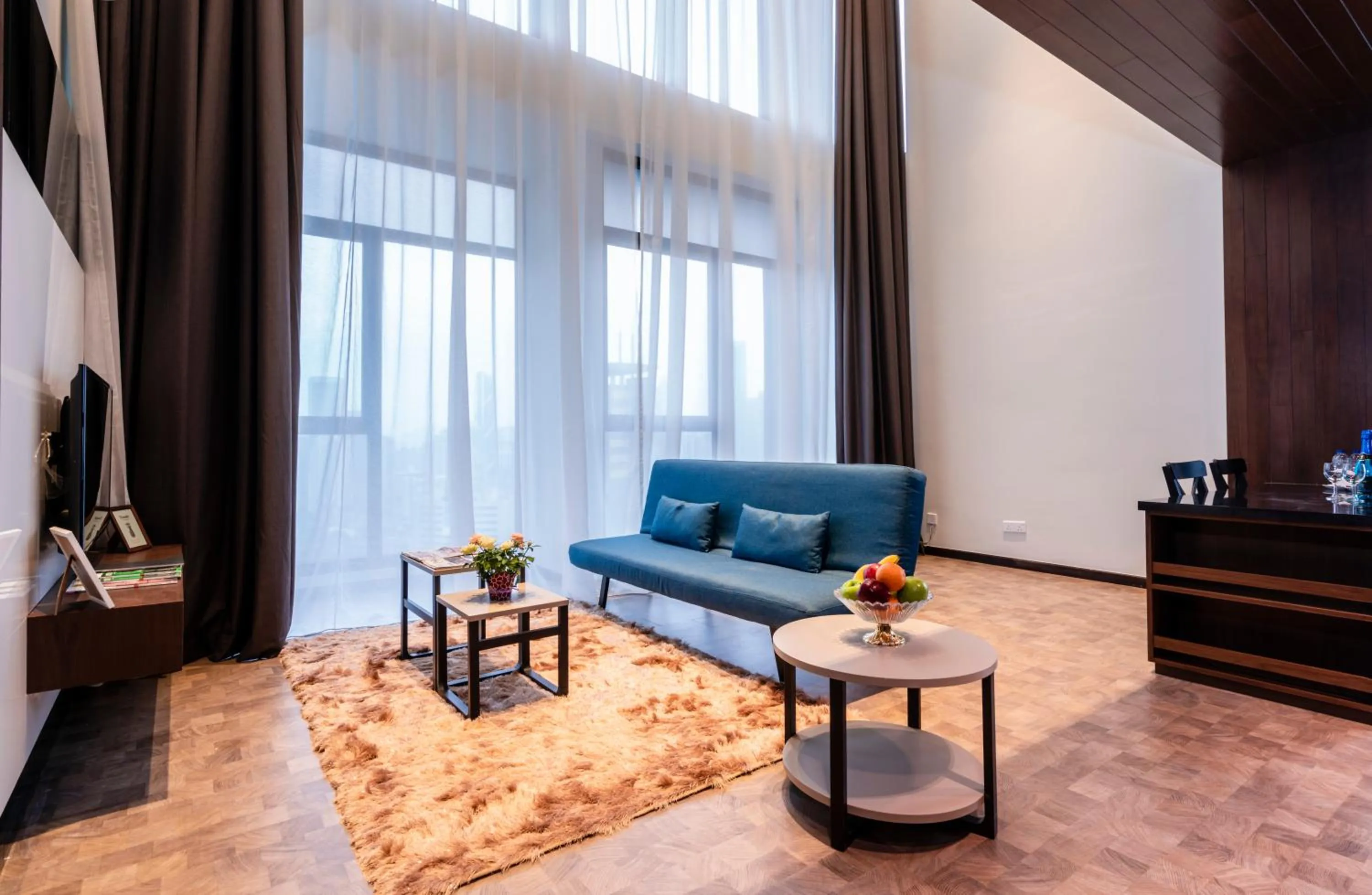 Expressionz Professional Suites by MyKey