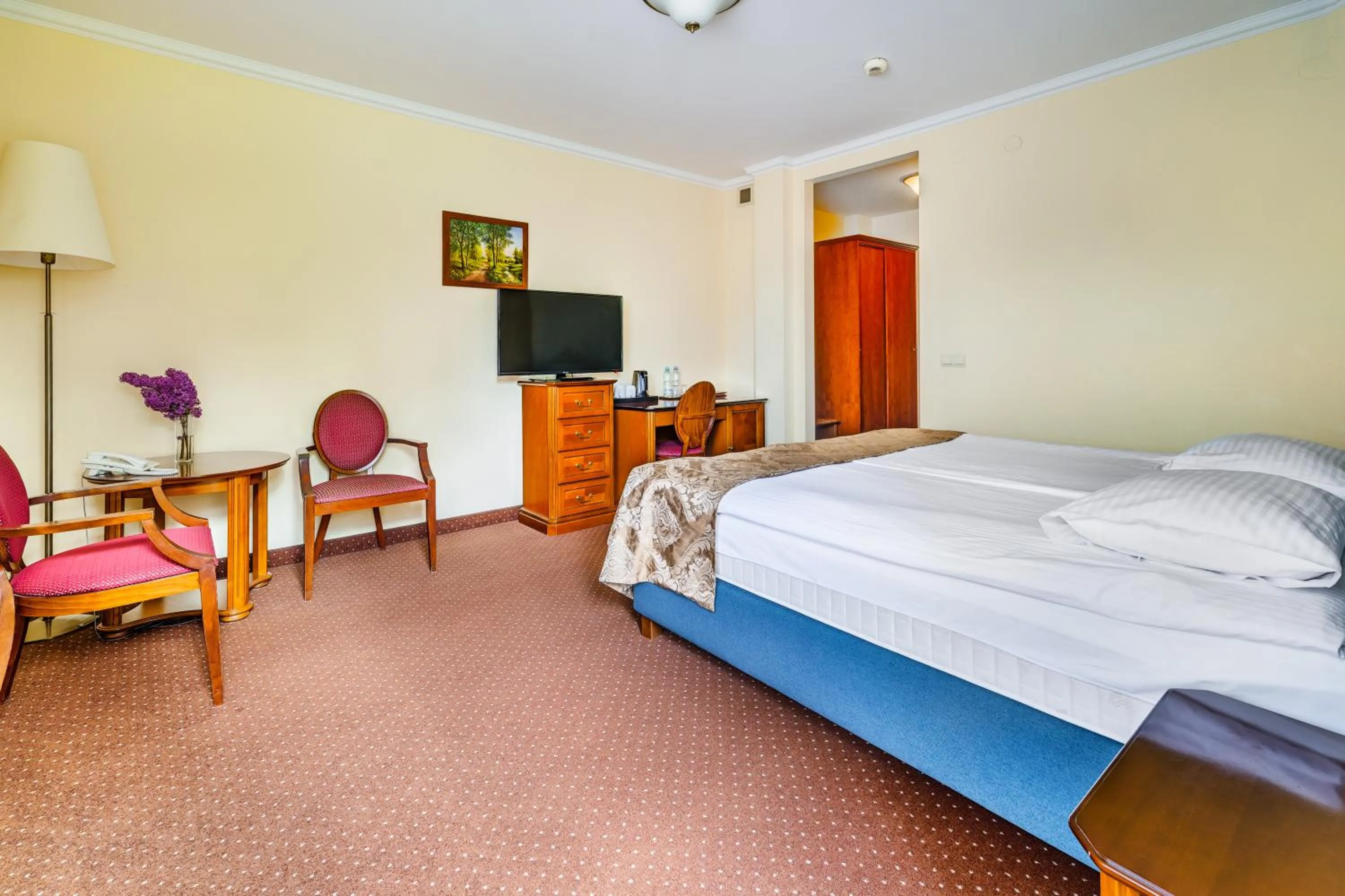 Bed in Hotel Pan Tadeusz