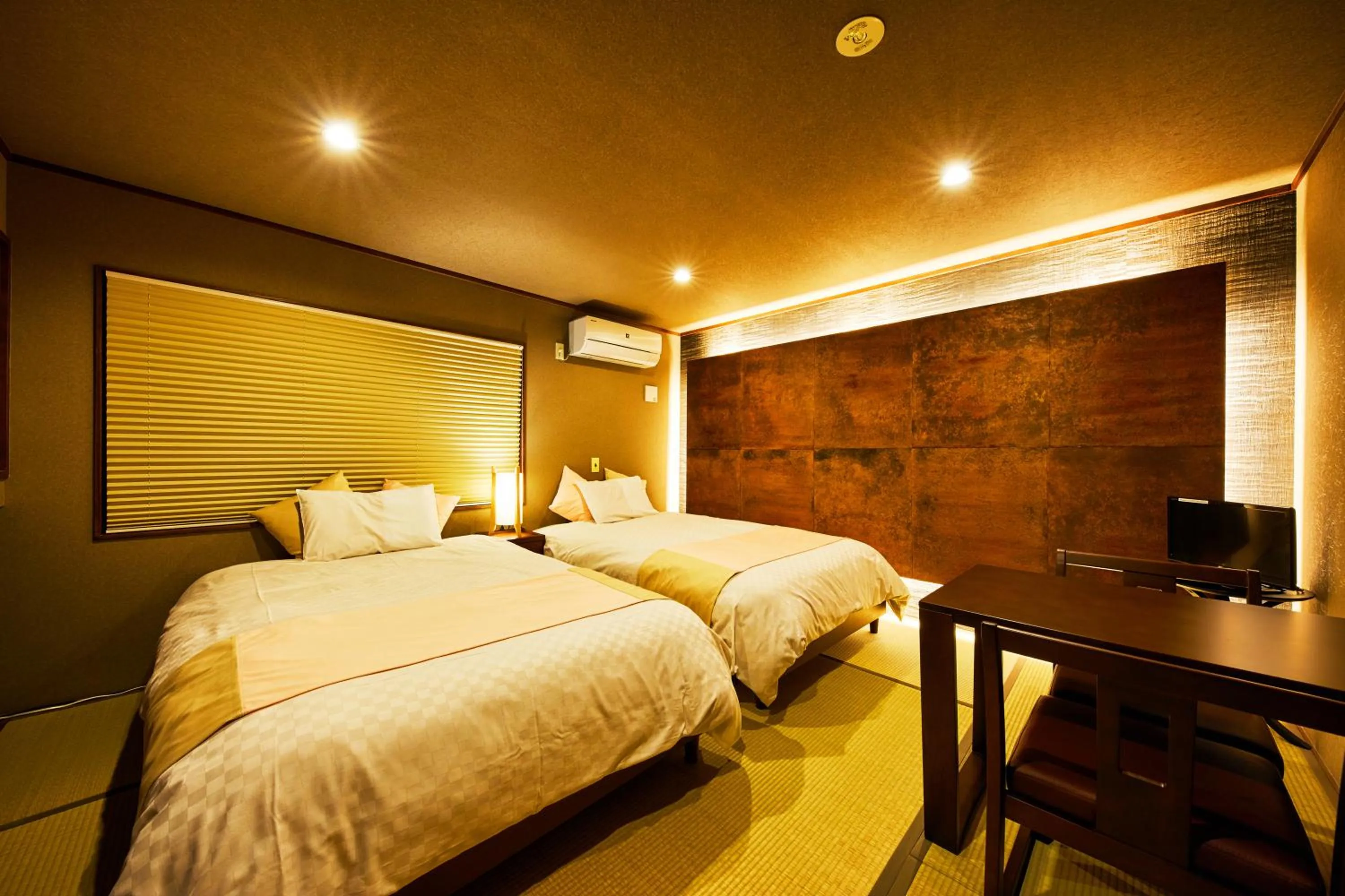 Bedroom, Bed in Kyomachiya Hotel Mifuku