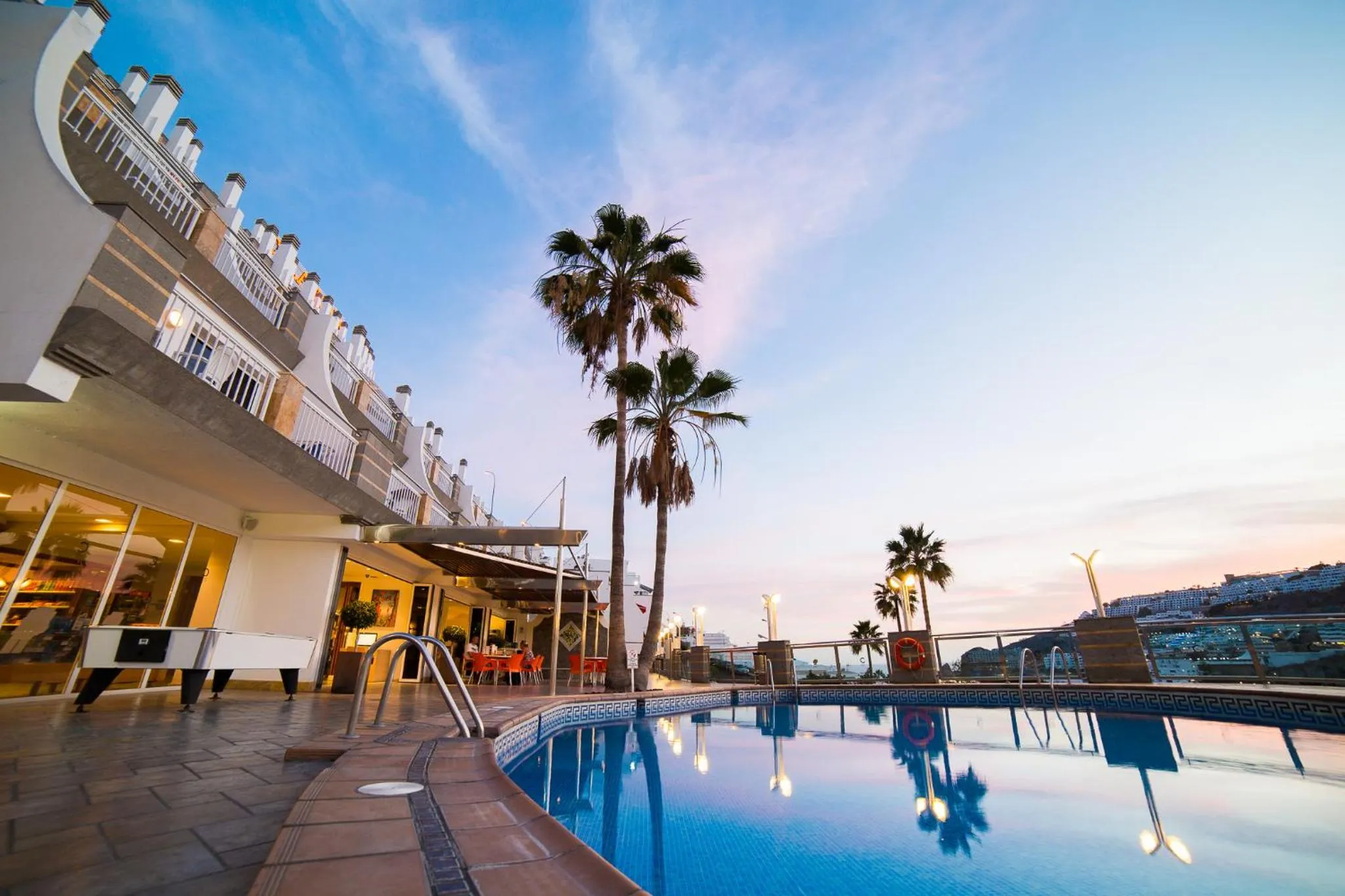 Property building in Apartamentos Cabau Cala Nova