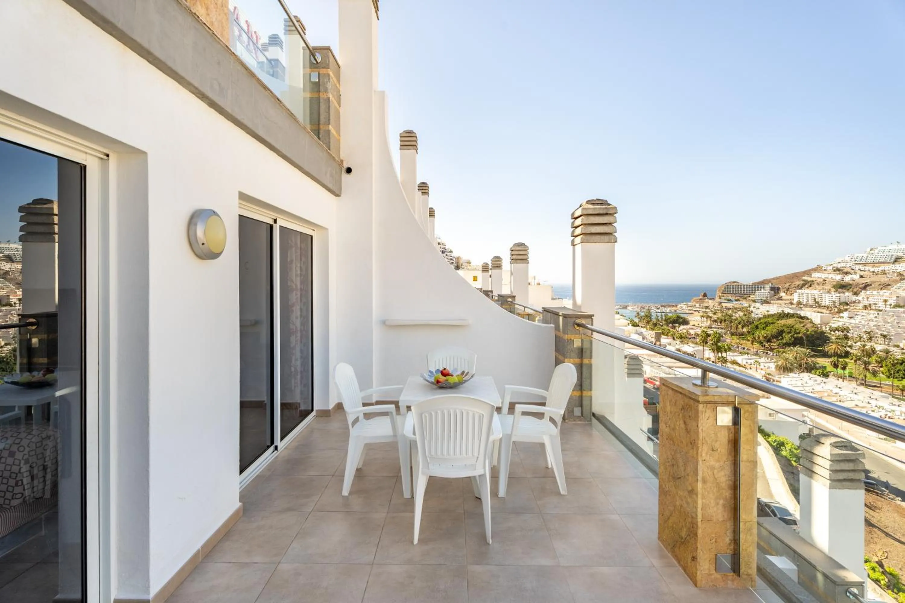 Property building in Apartamentos Cabau Cala Nova