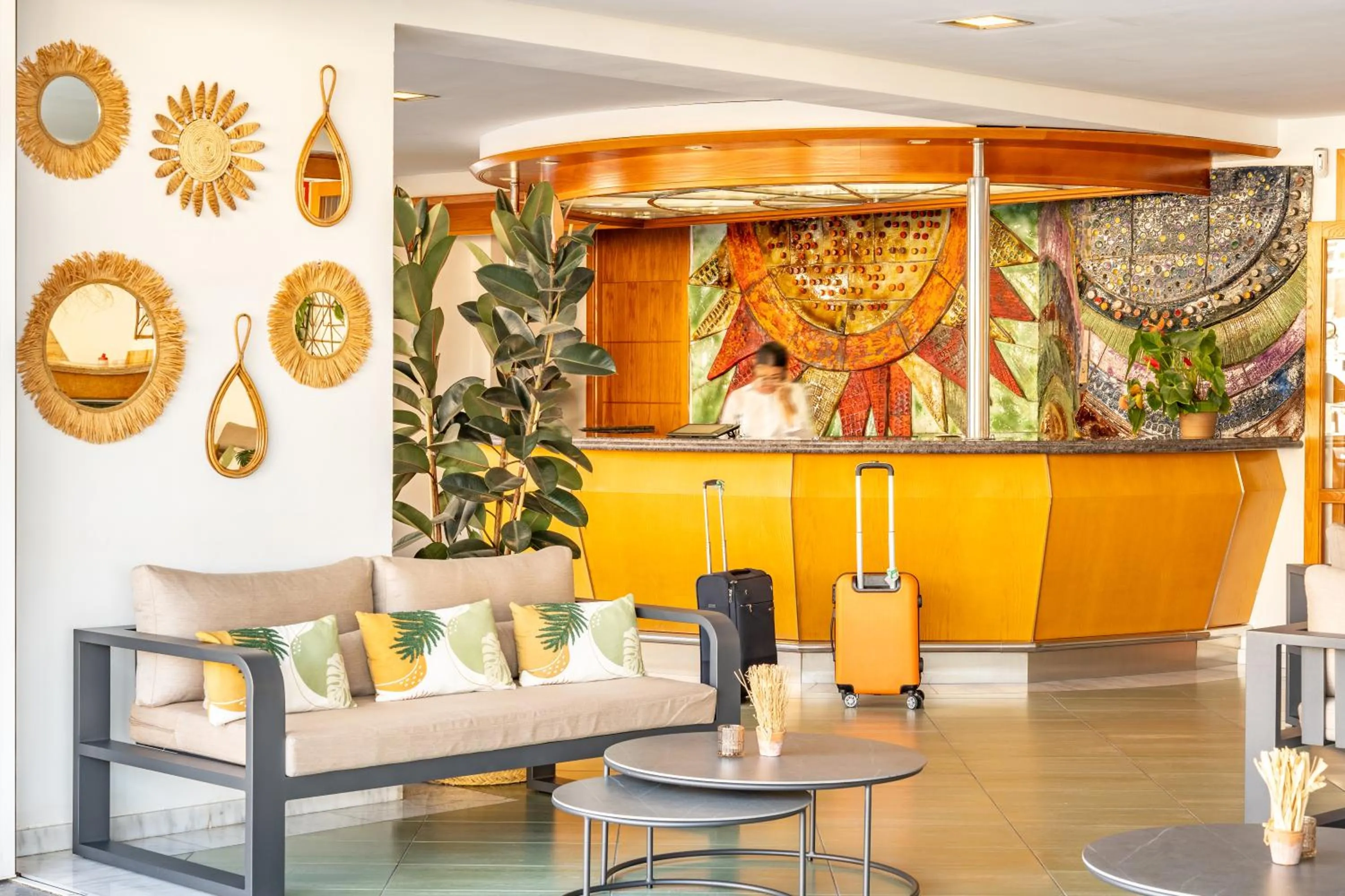 Lobby or reception in Apartamentos Cabau Cala Nova