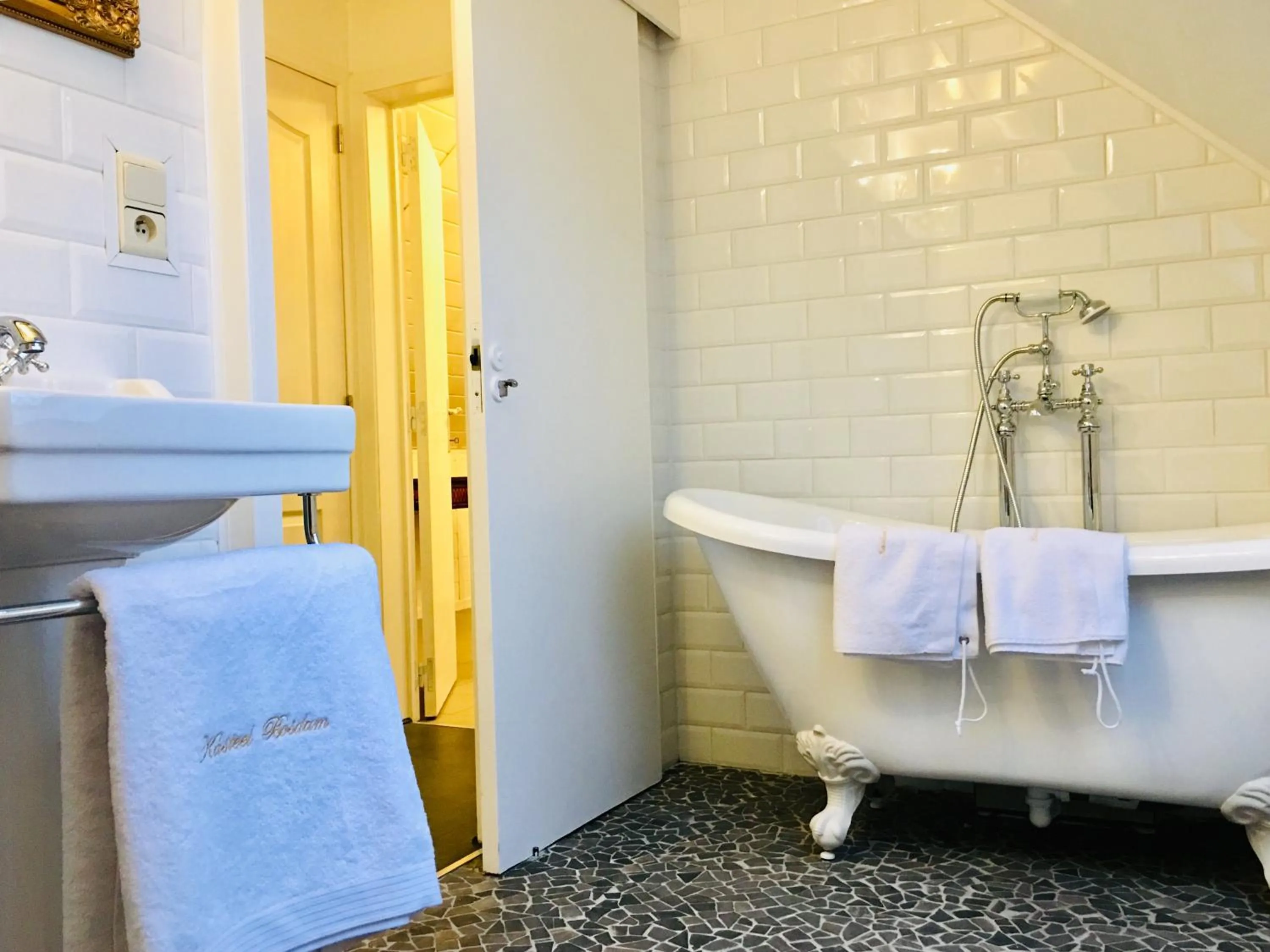 Bathroom in Koetshuis Bosdam