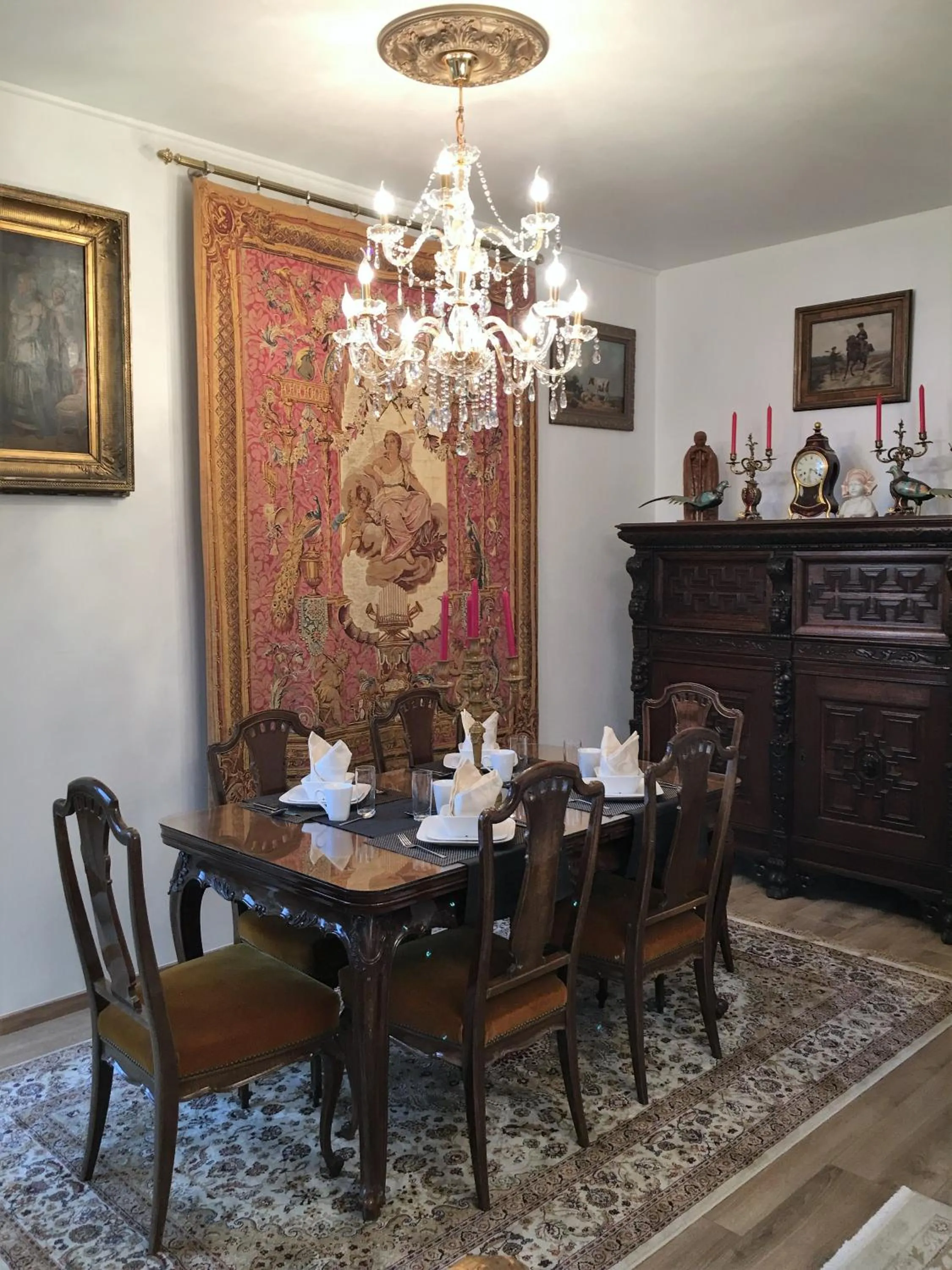 Dining area in Koetshuis Bosdam