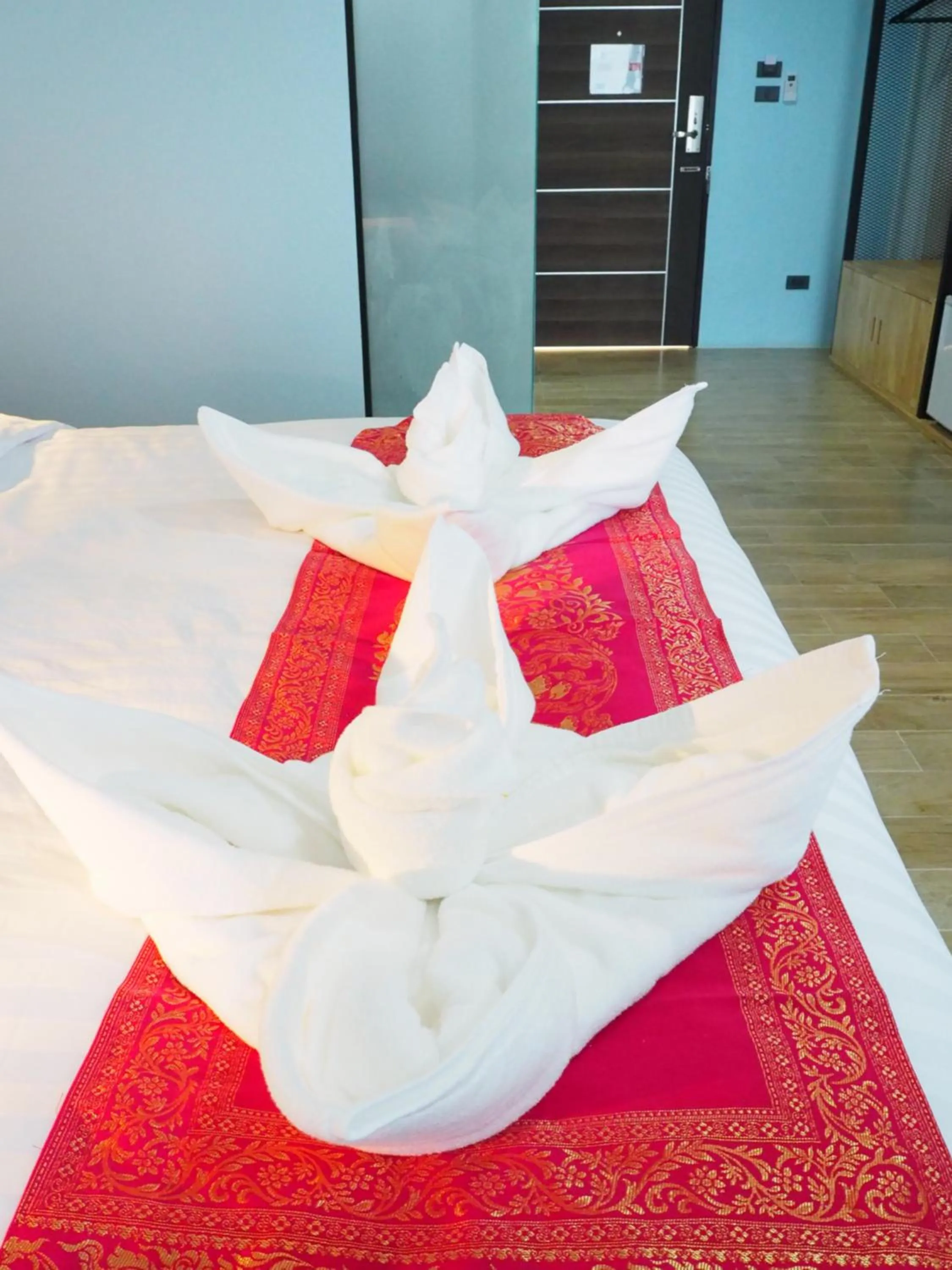 Bed in Samui City Hotel