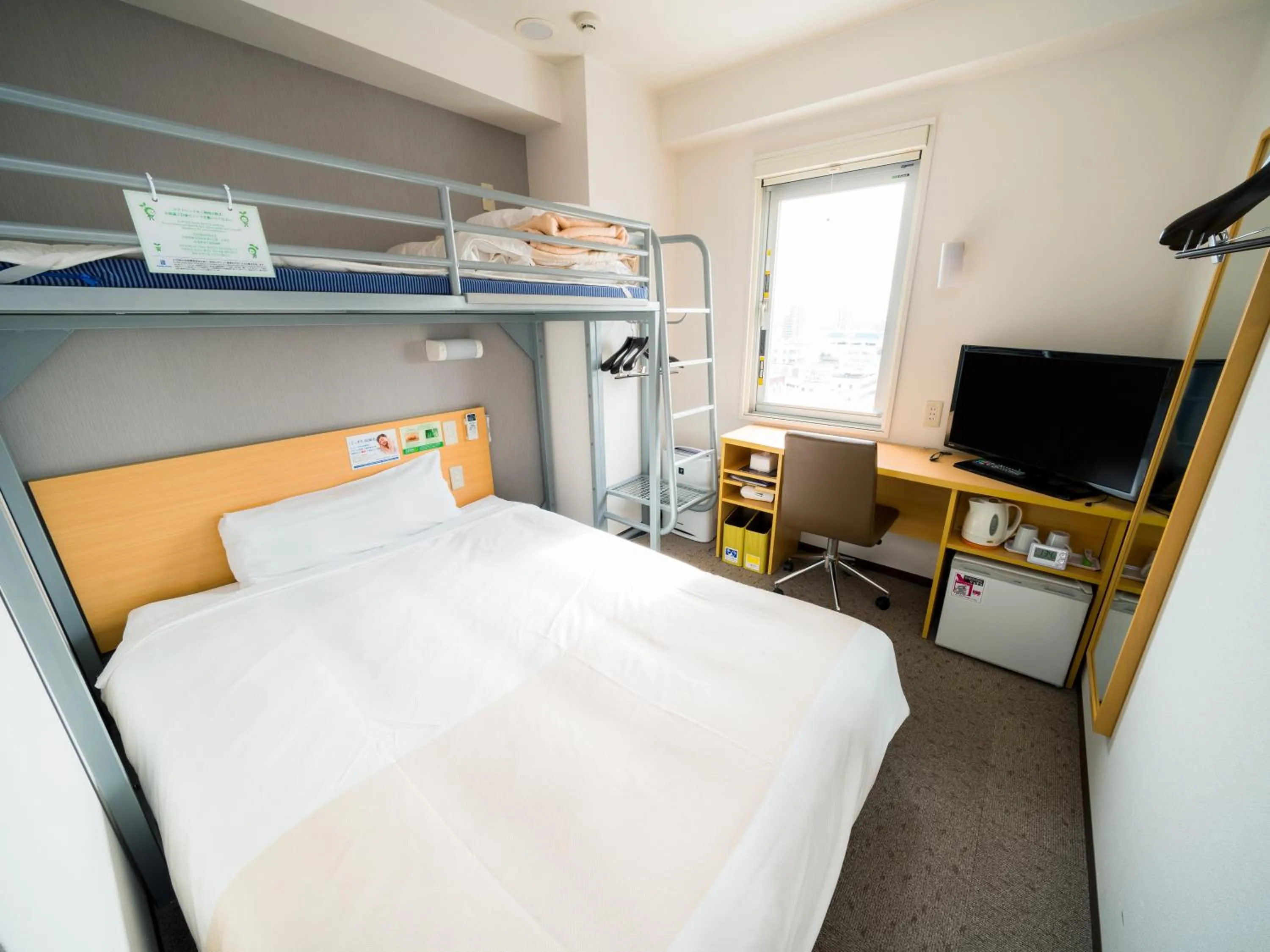 Bed in Super Hotel Yokkaichi Route 1