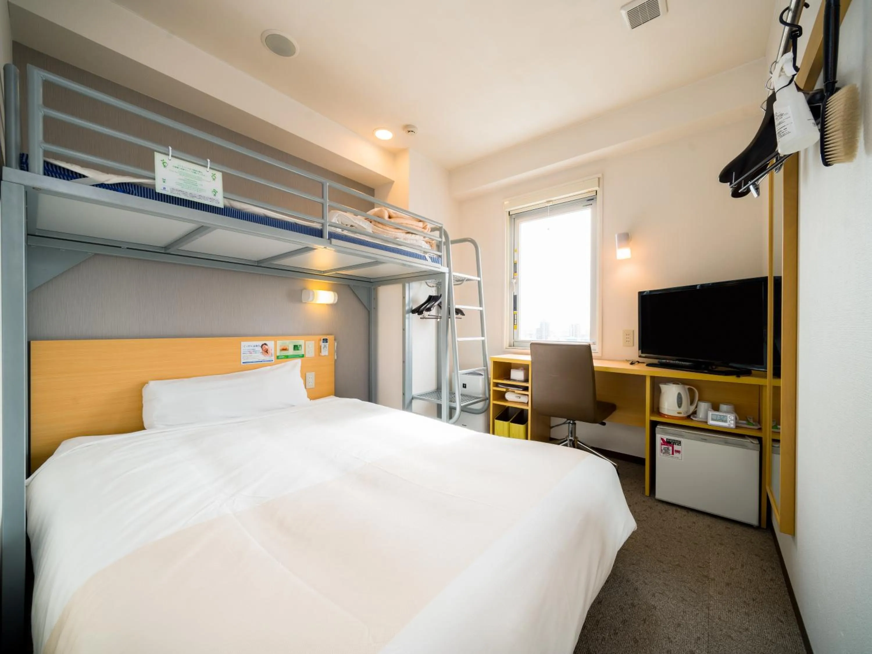 Bed in Super Hotel Yokkaichi Route 1