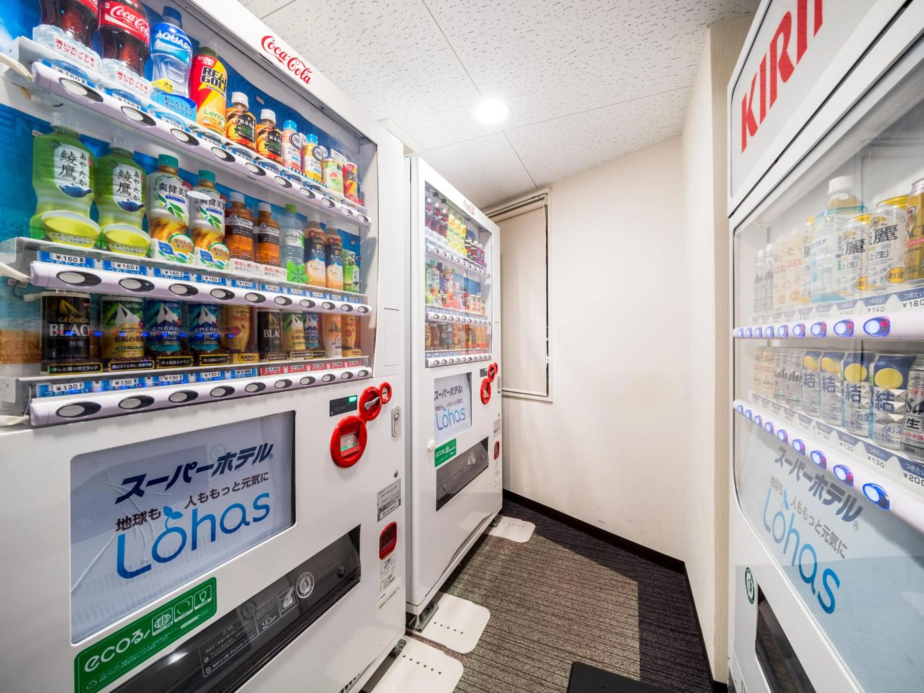 Alcoholic drinks in Super Hotel Yokkaichi Route 1