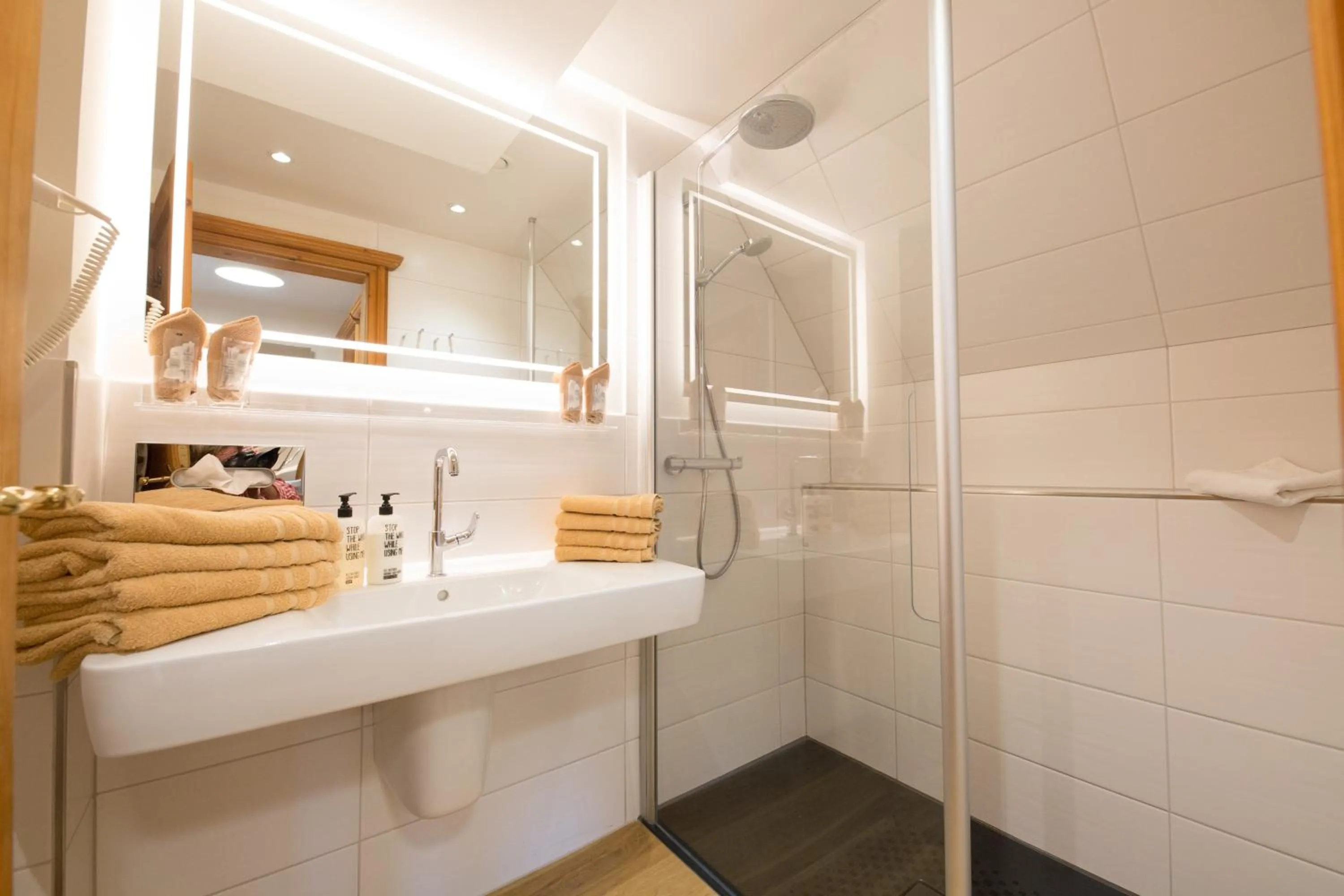 Bathroom in Seeblick Genuss und Spa Resort Amrum