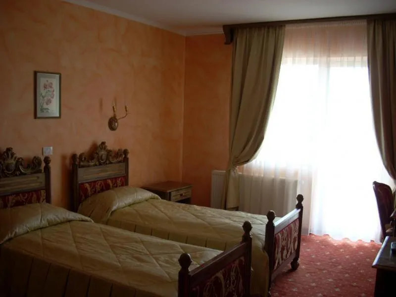 Day, Bed in Hotel Royal