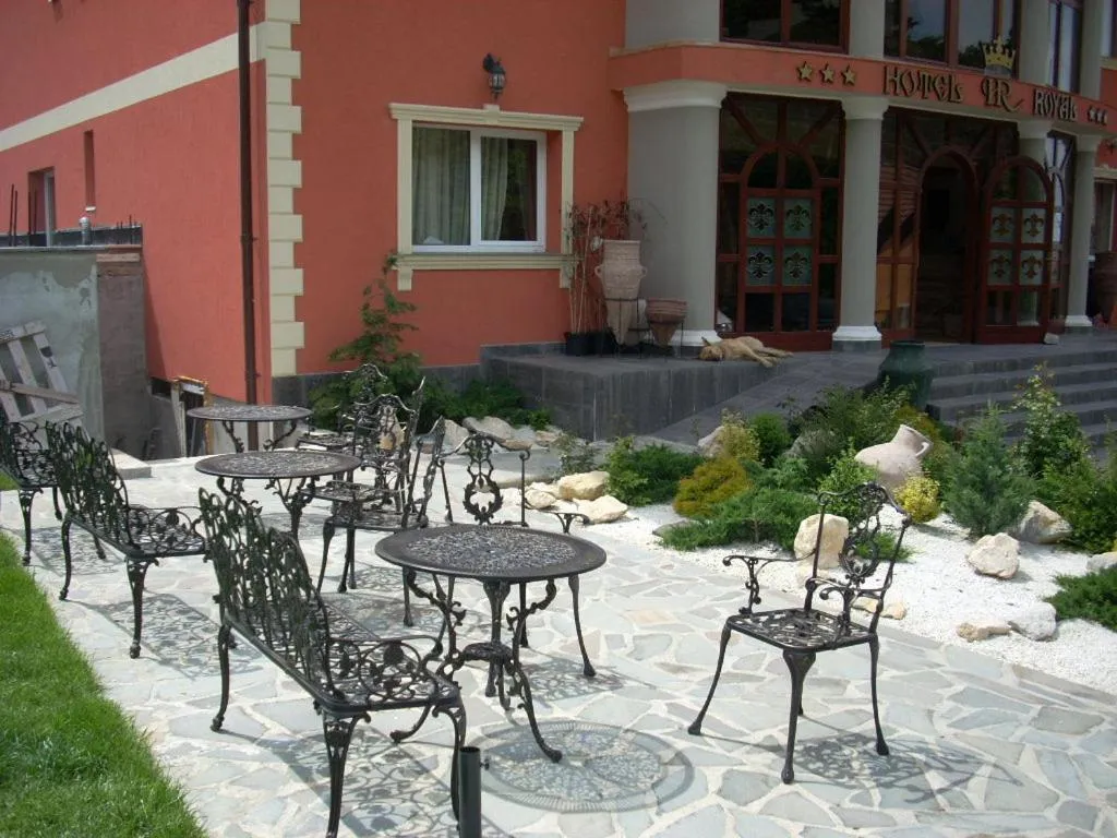 Patio in Hotel Royal