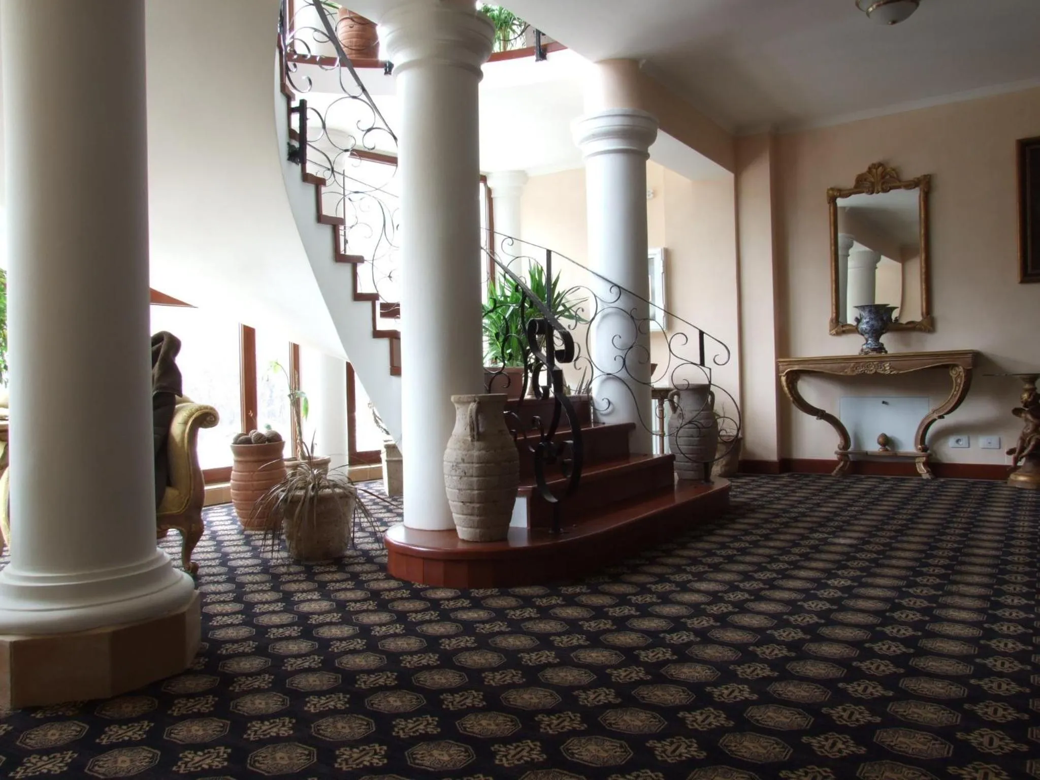 Decorative detail in Hotel Royal