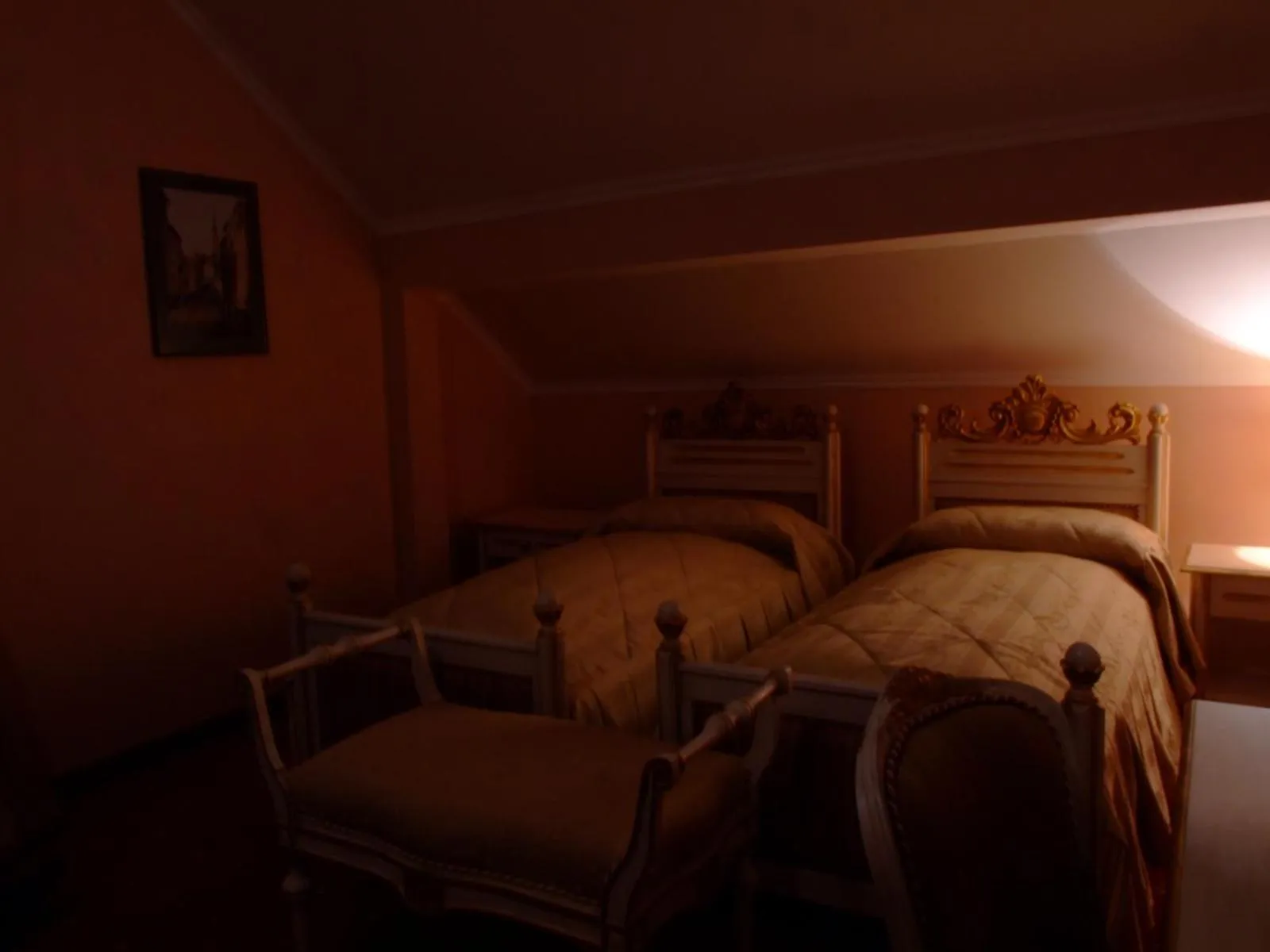 Photo of the whole room, Bed in Hotel Royal