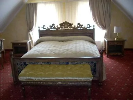 Day, Bed in Hotel Royal