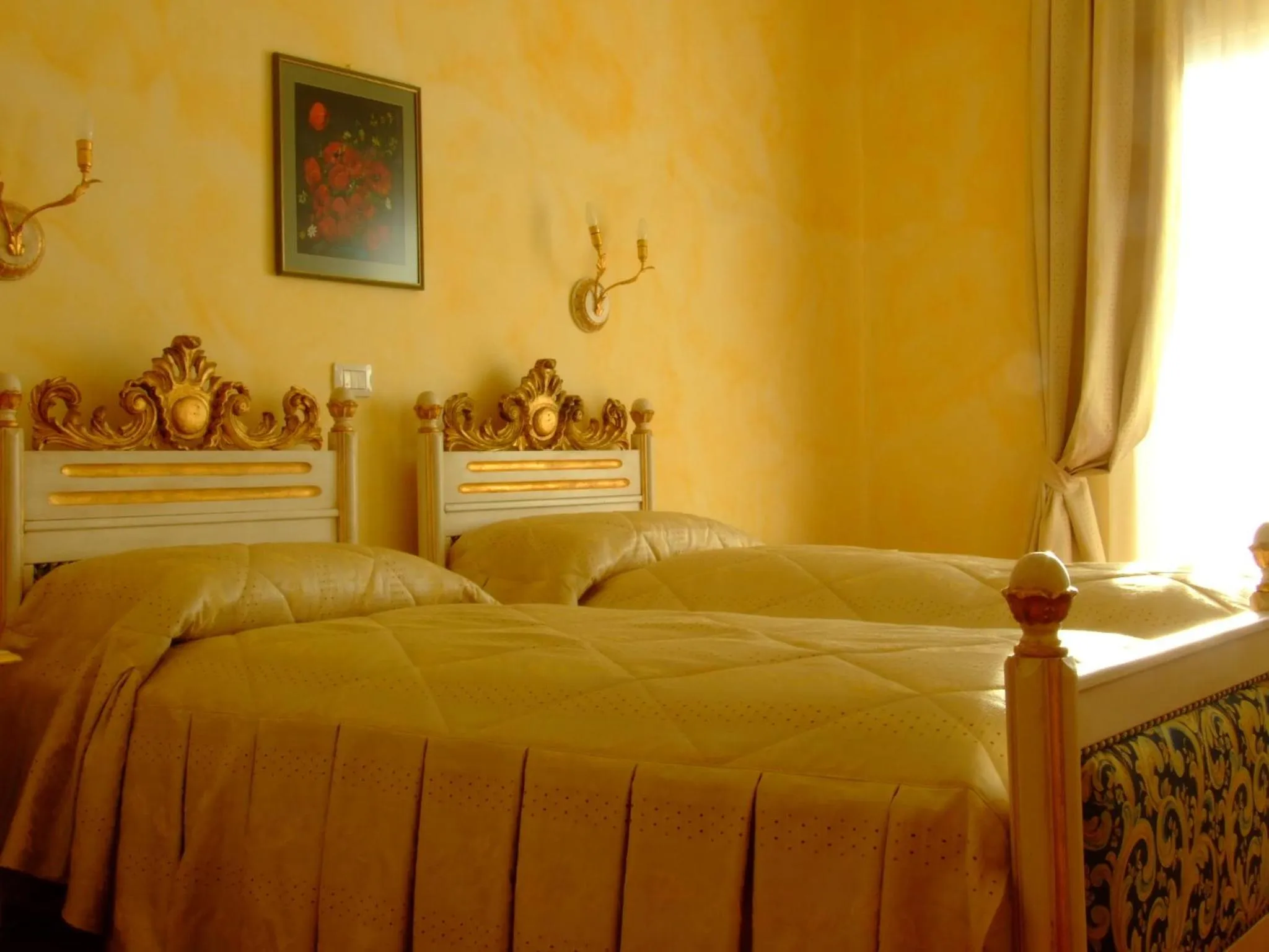 Day, Bed in Hotel Royal