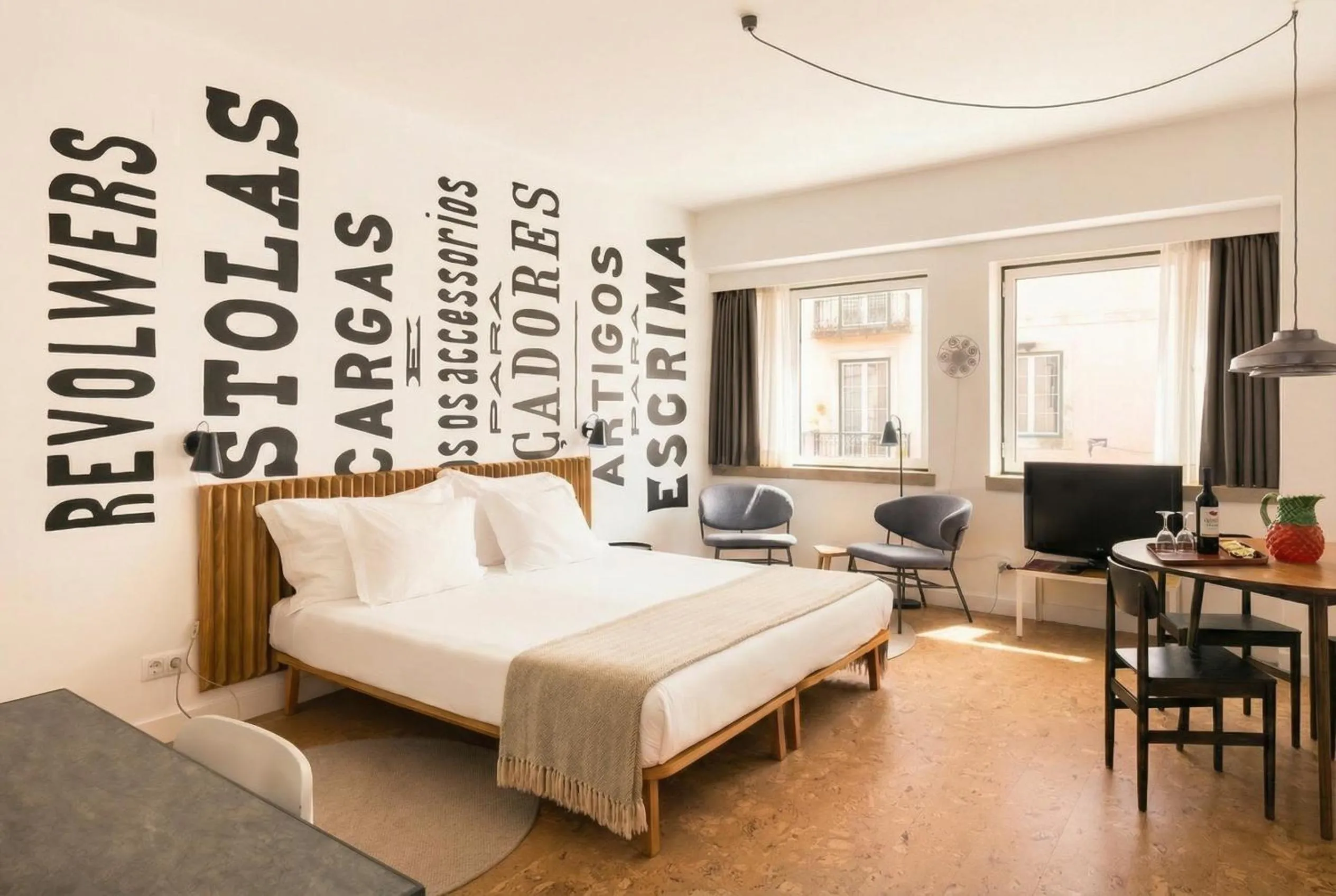 Bed in The Lisbonaire Apartments