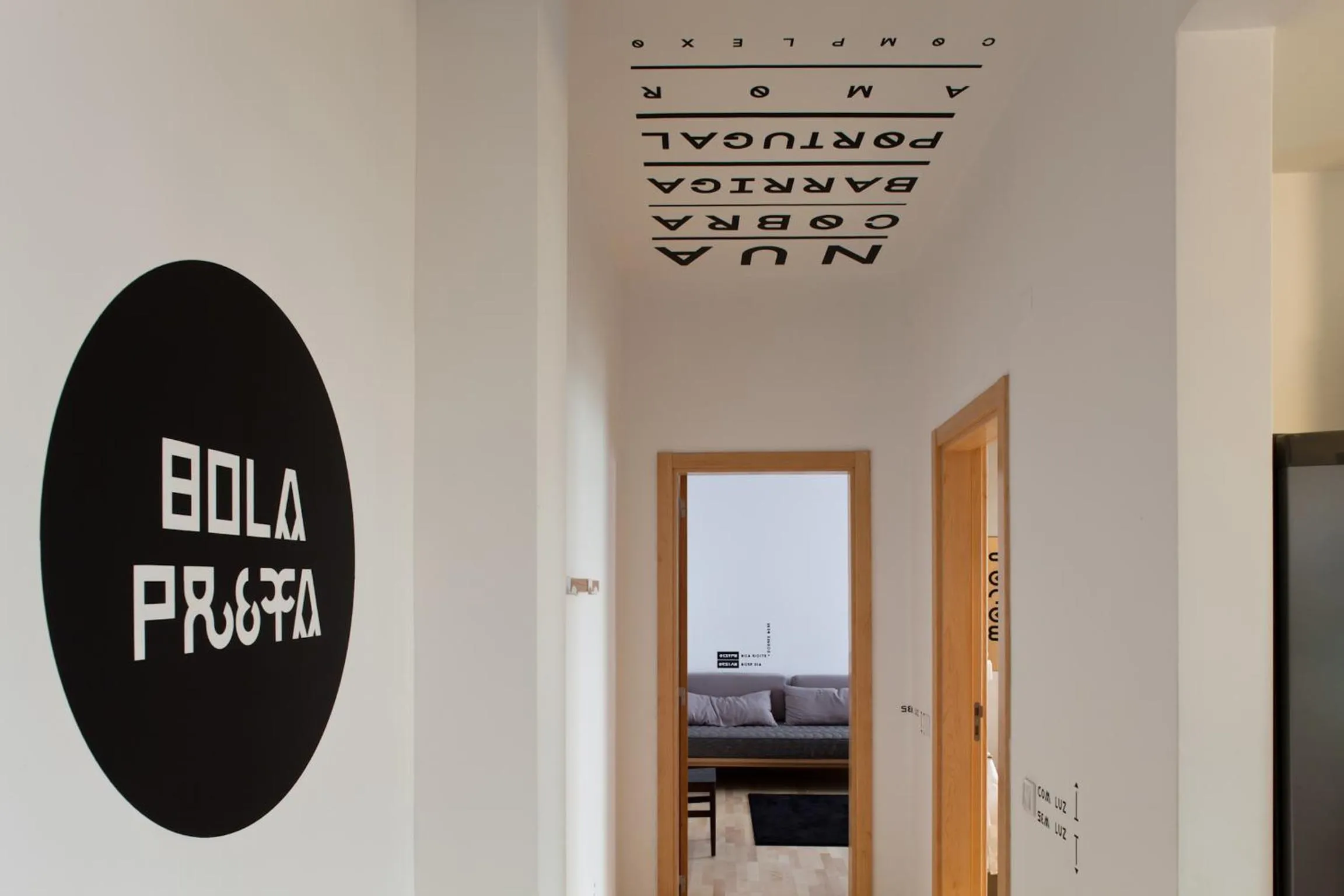 Photo of the whole room in The Lisbonaire Apartments