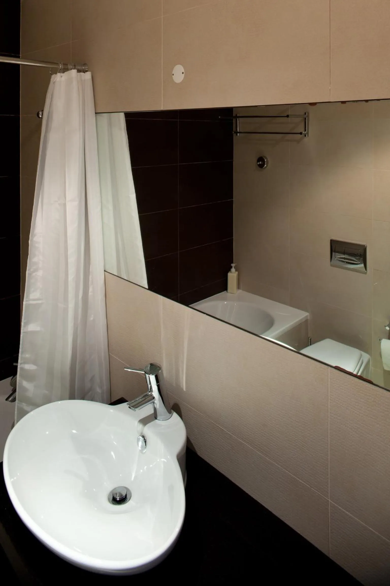 Bathroom in The Lisbonaire Apartments
