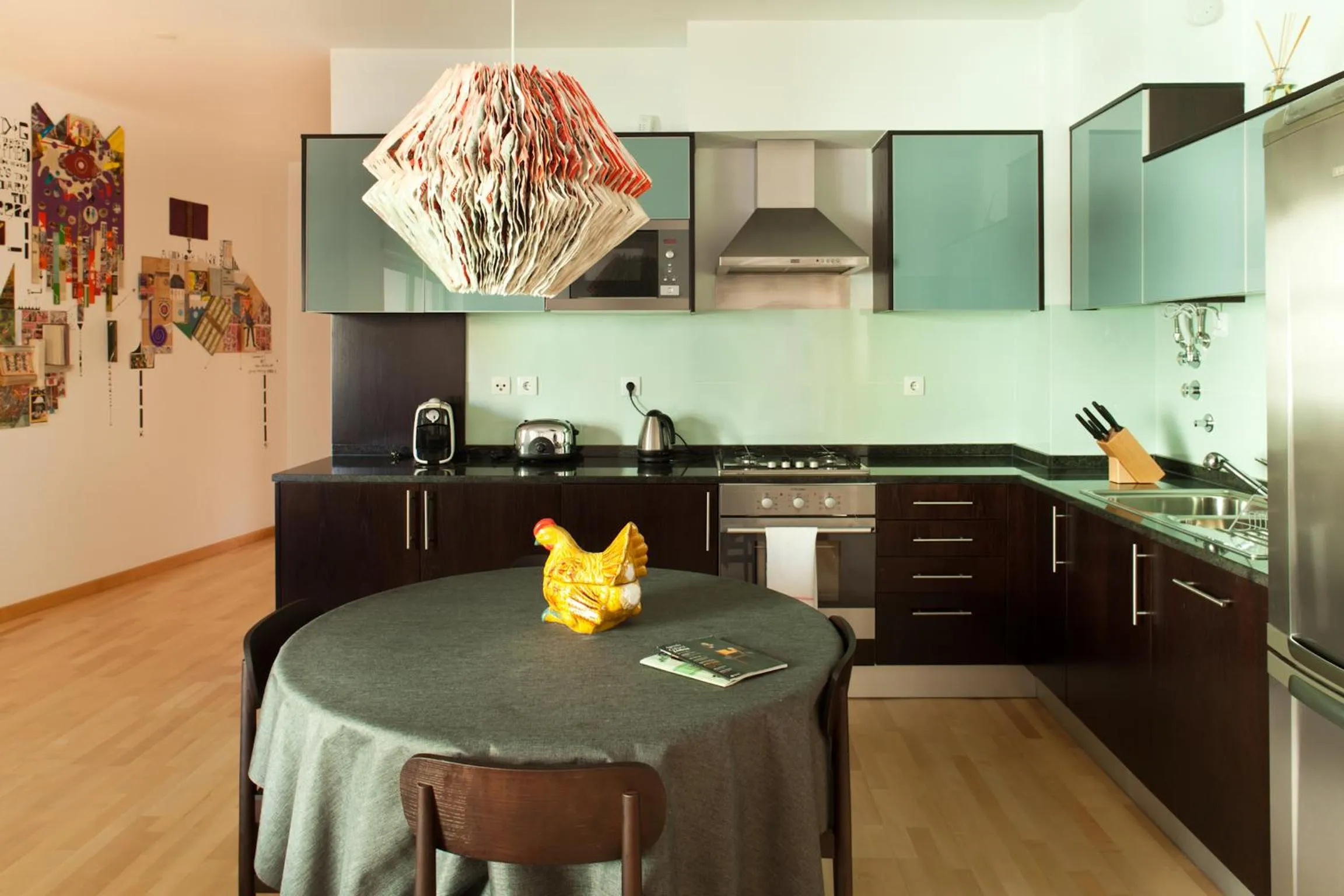 Photo of the whole room in The Lisbonaire Apartments