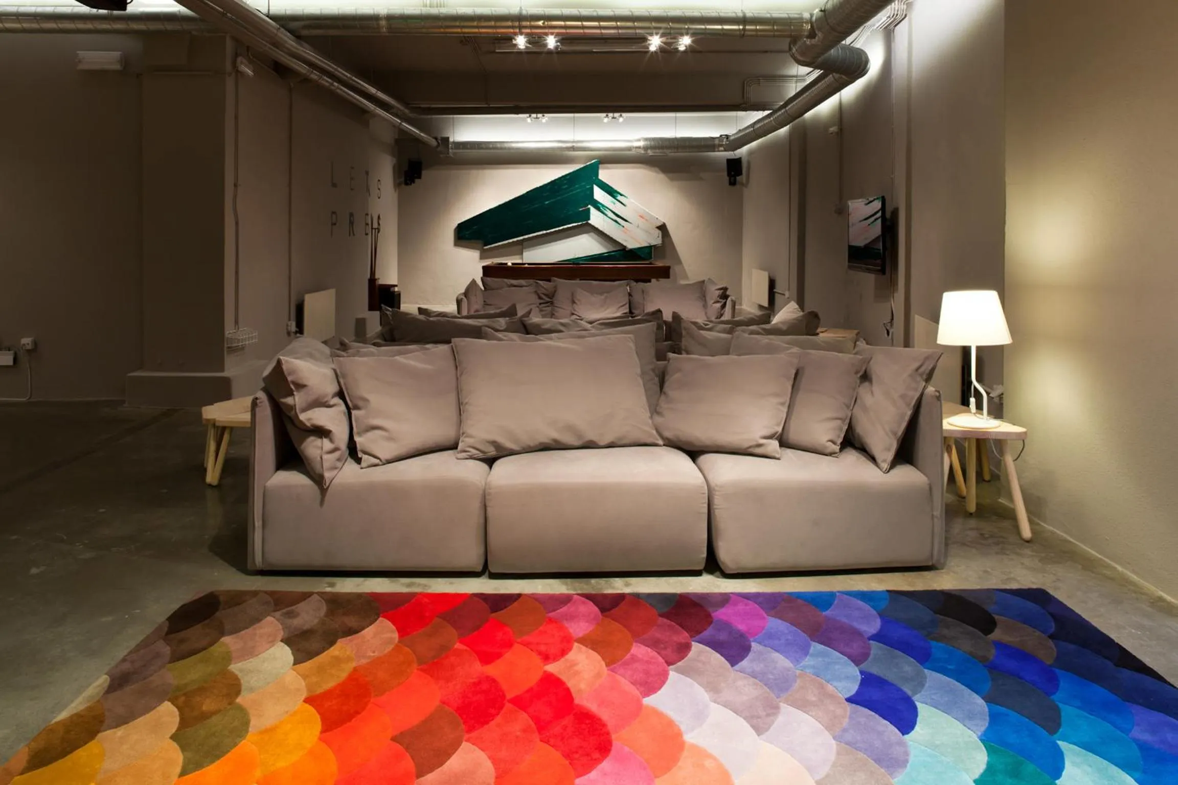 Lounge or bar in The Lisbonaire Apartments