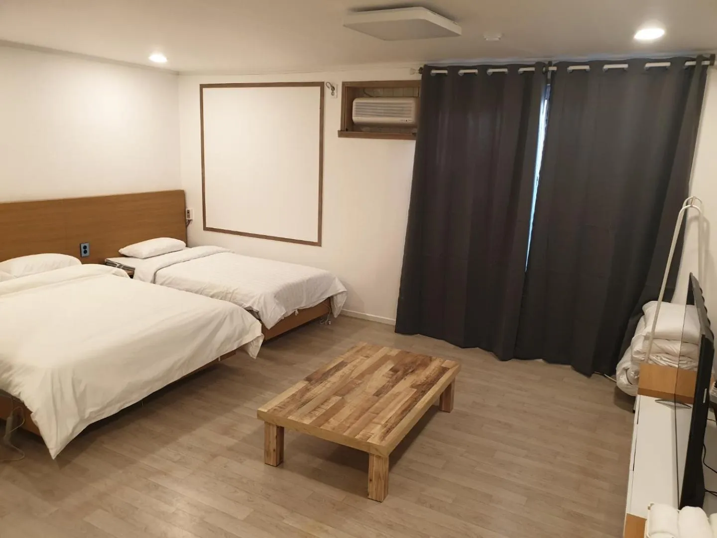 Bedroom, Bed in Seorak HOT Spring Mammoth Resotel