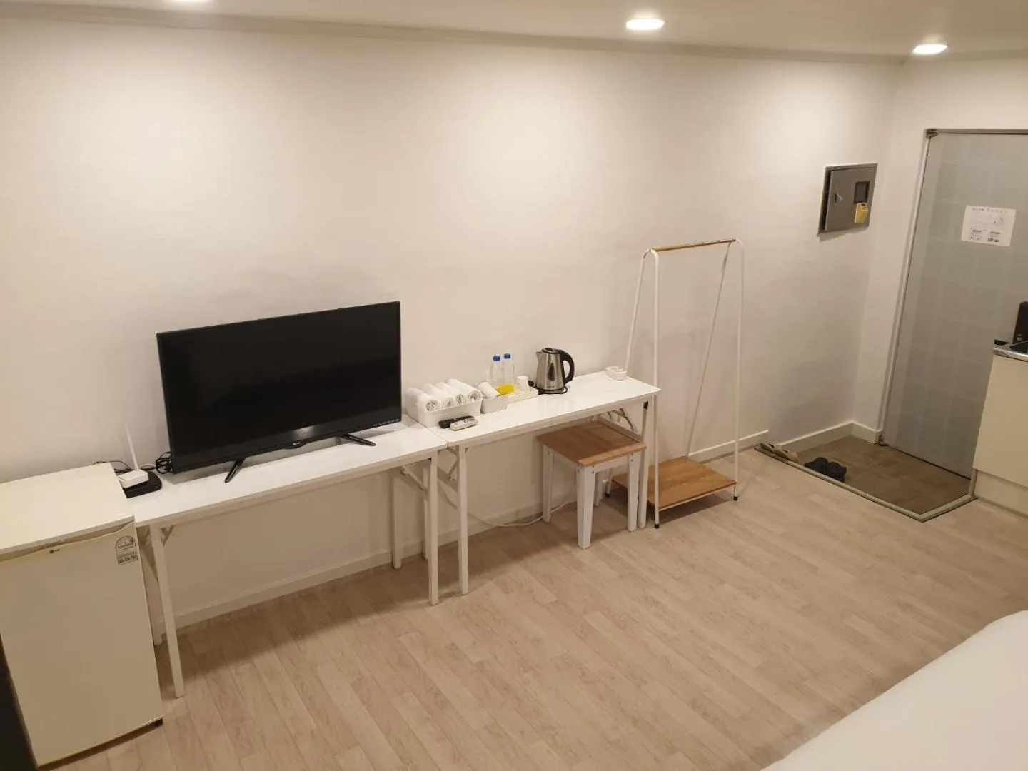 TV and multimedia in Seorak HOT Spring Mammoth Resotel