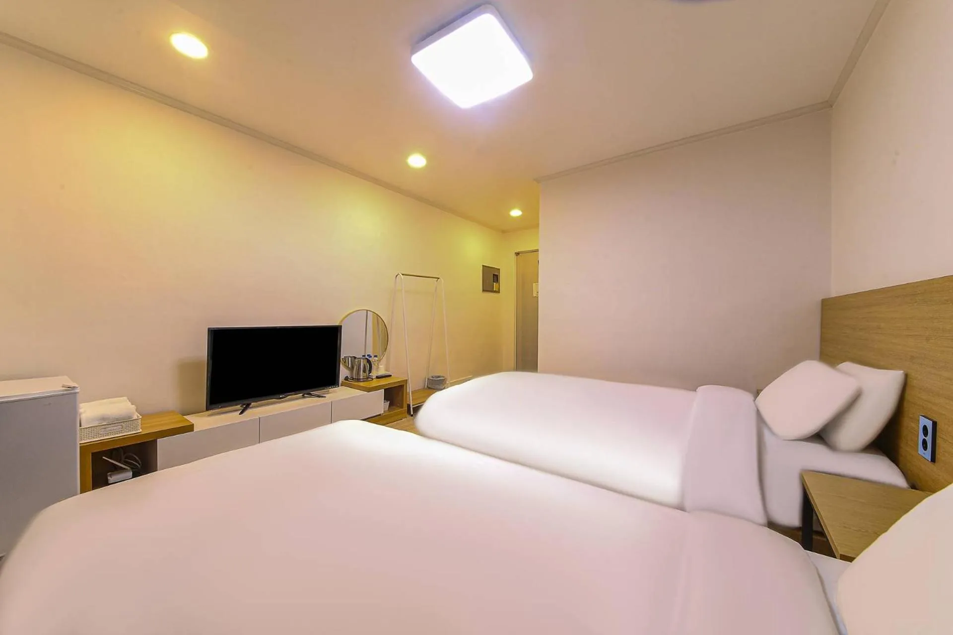 Bed in Seorak HOT Spring Mammoth Resotel