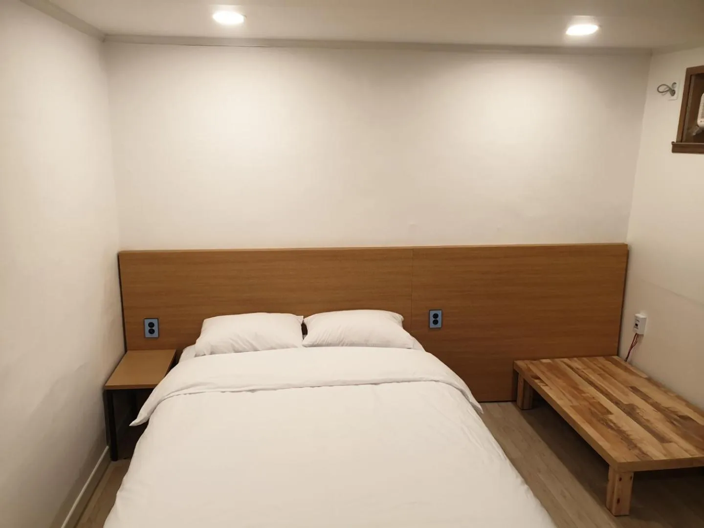 Bed in Seorak HOT Spring Mammoth Resotel