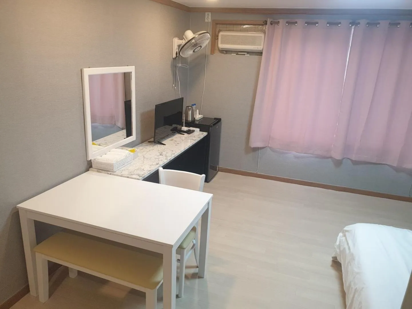 Bedroom in Seorak HOT Spring Mammoth Resotel