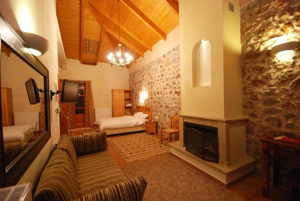 Bed in Hotel Parnassos