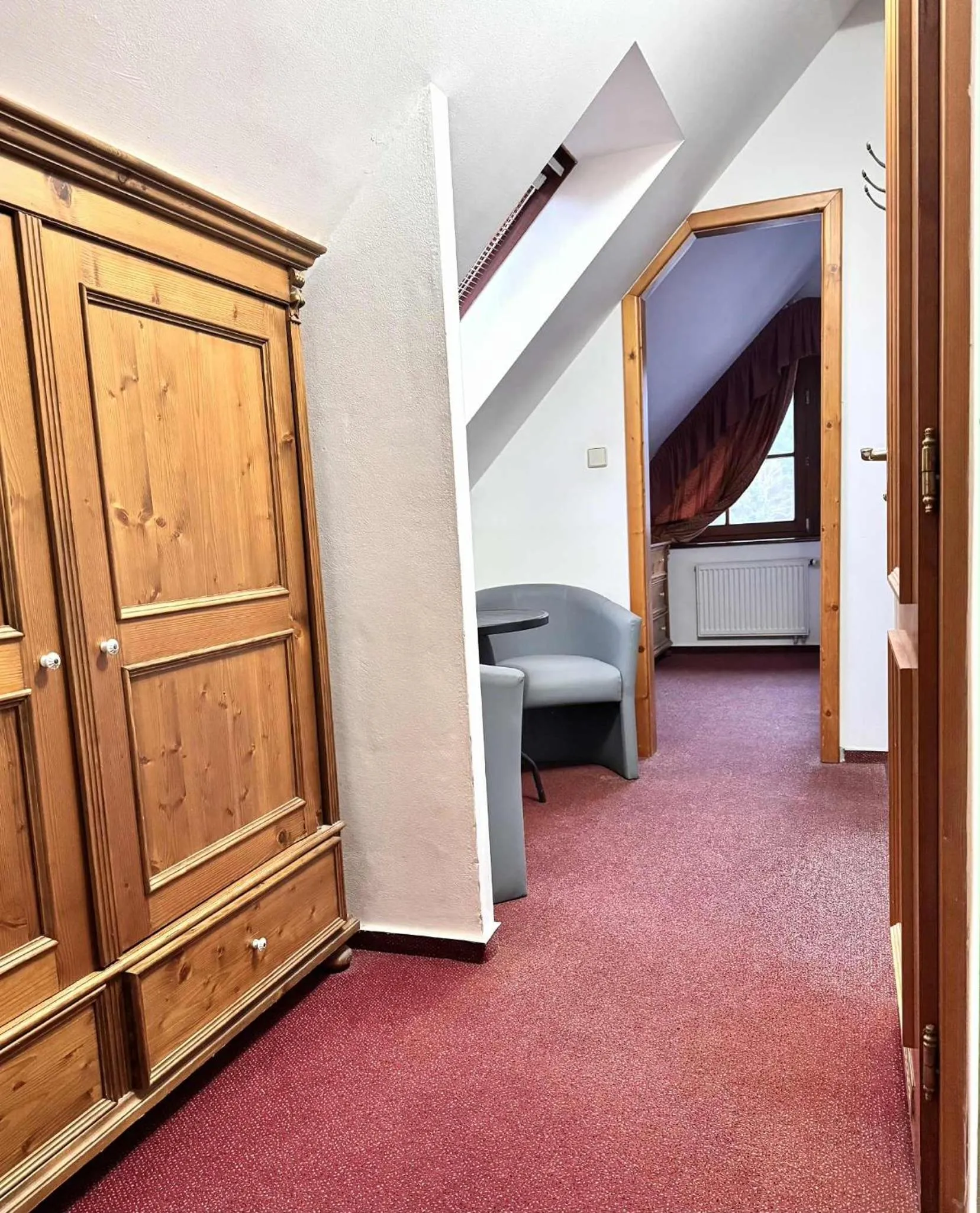 wardrobe, Bed in Sport hotel POMI