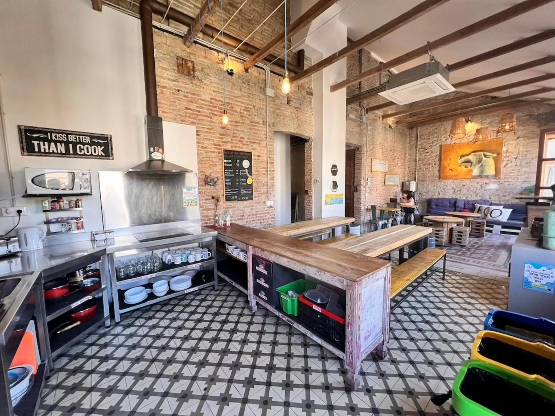 Kitchen or kitchenette in ECO Hostel