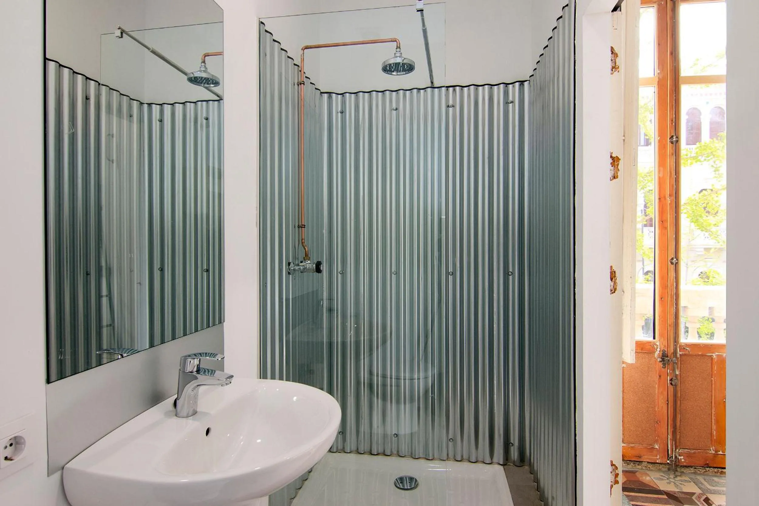 Shower in ECO Hostel