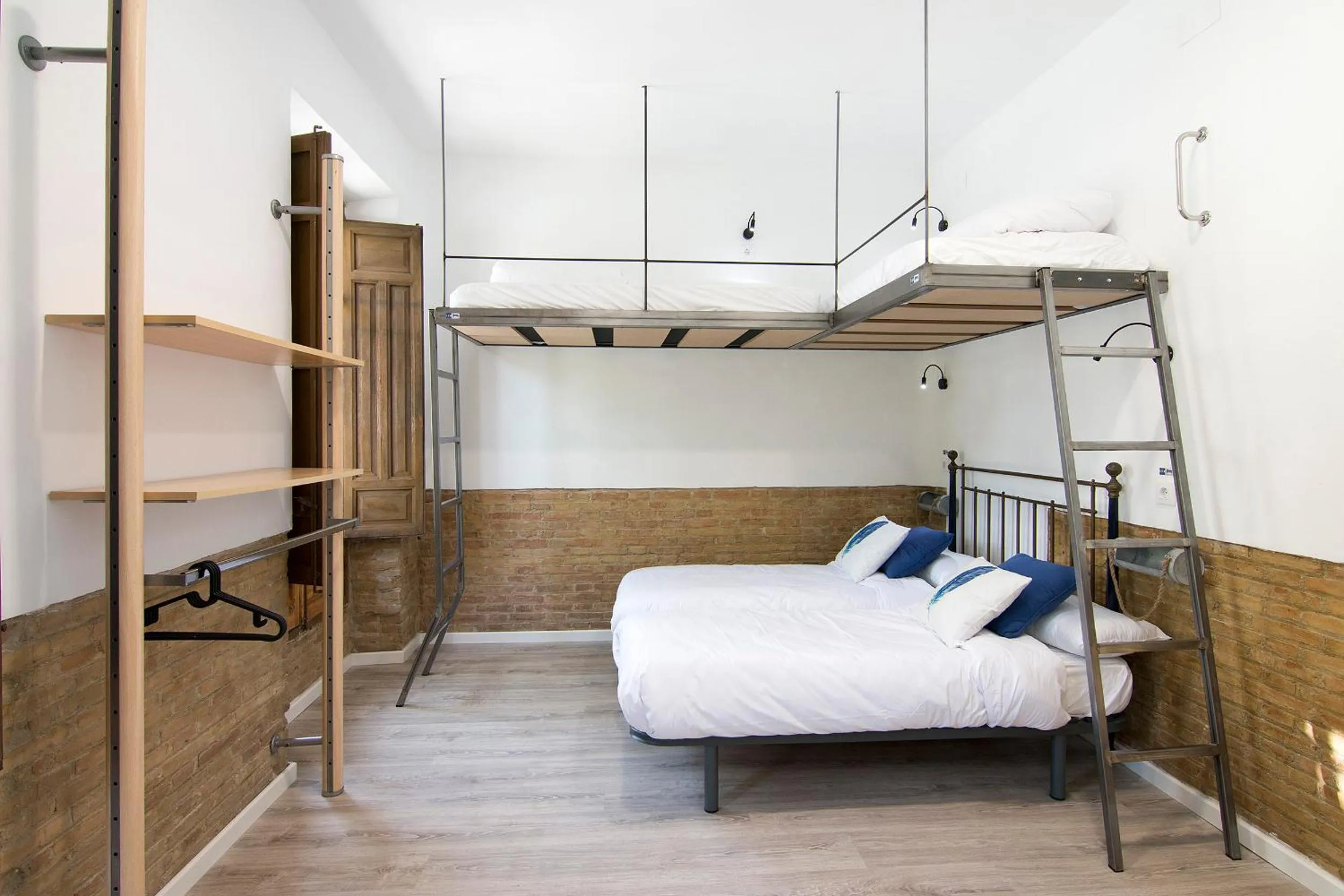 Photo of the whole room, Bed in ECO Hostel