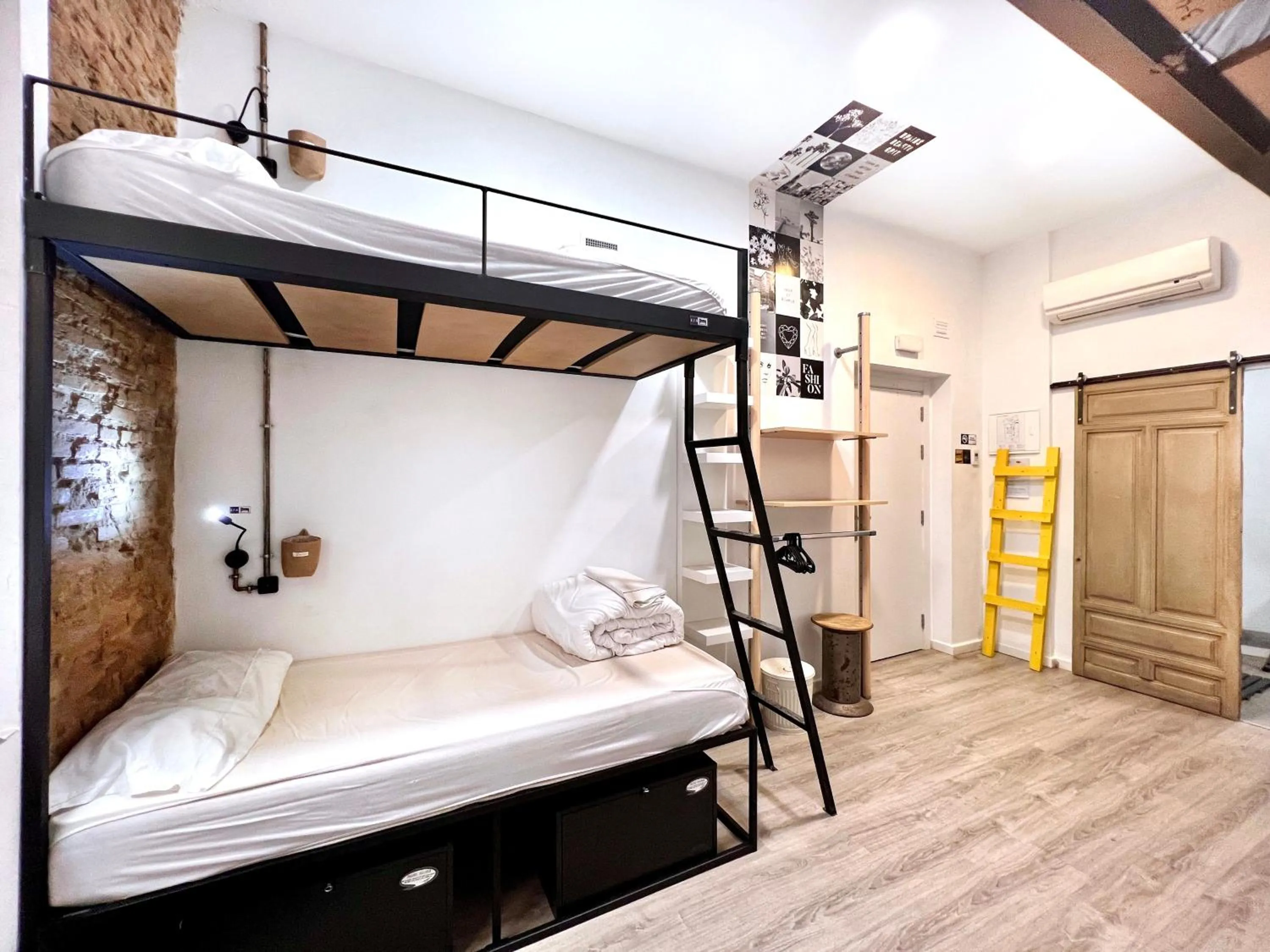 Photo of the whole room, Bed in ECO Hostel