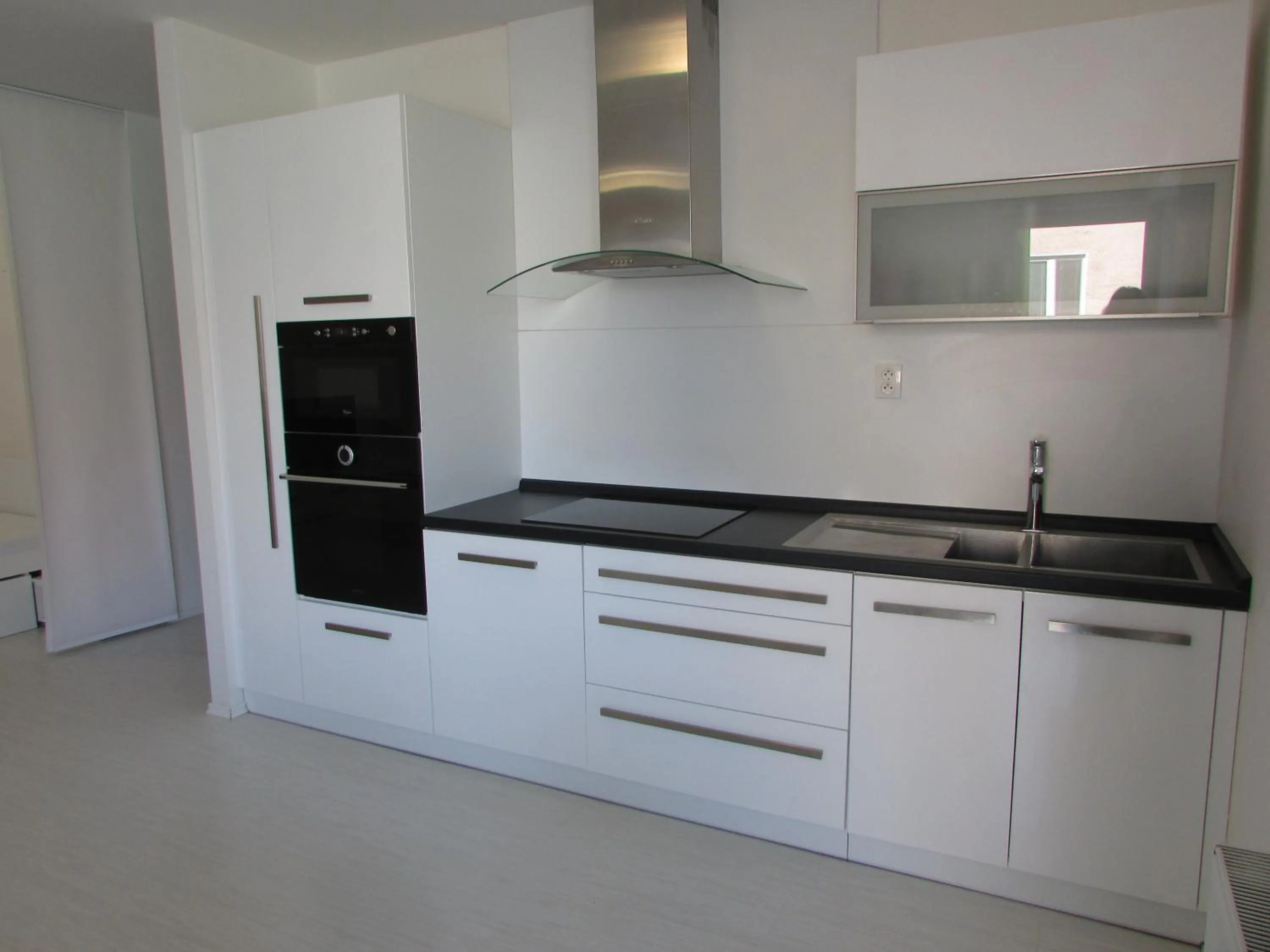 Kitchen or kitchenette in Beautiful city center Apartment with private parking