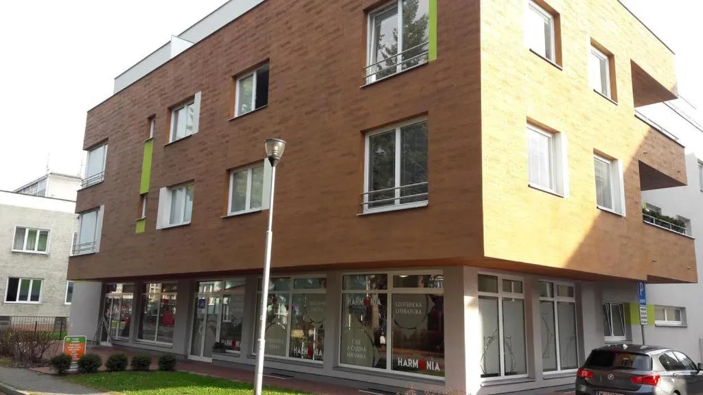 Restaurant/places to eat in Beautiful city center Apartment with private parking