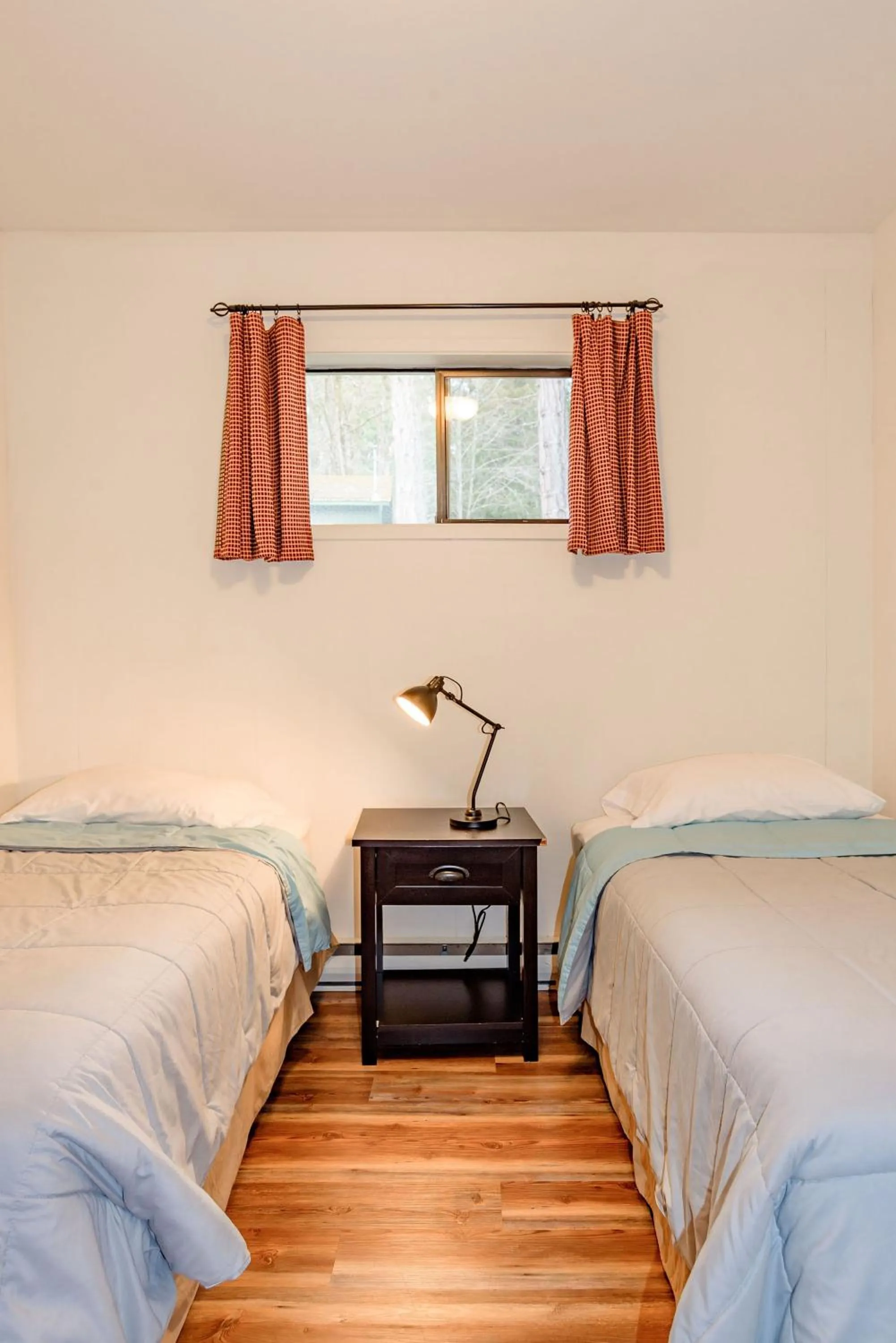 Bed in Green Acres Lakeside Resort Salt Spring Island