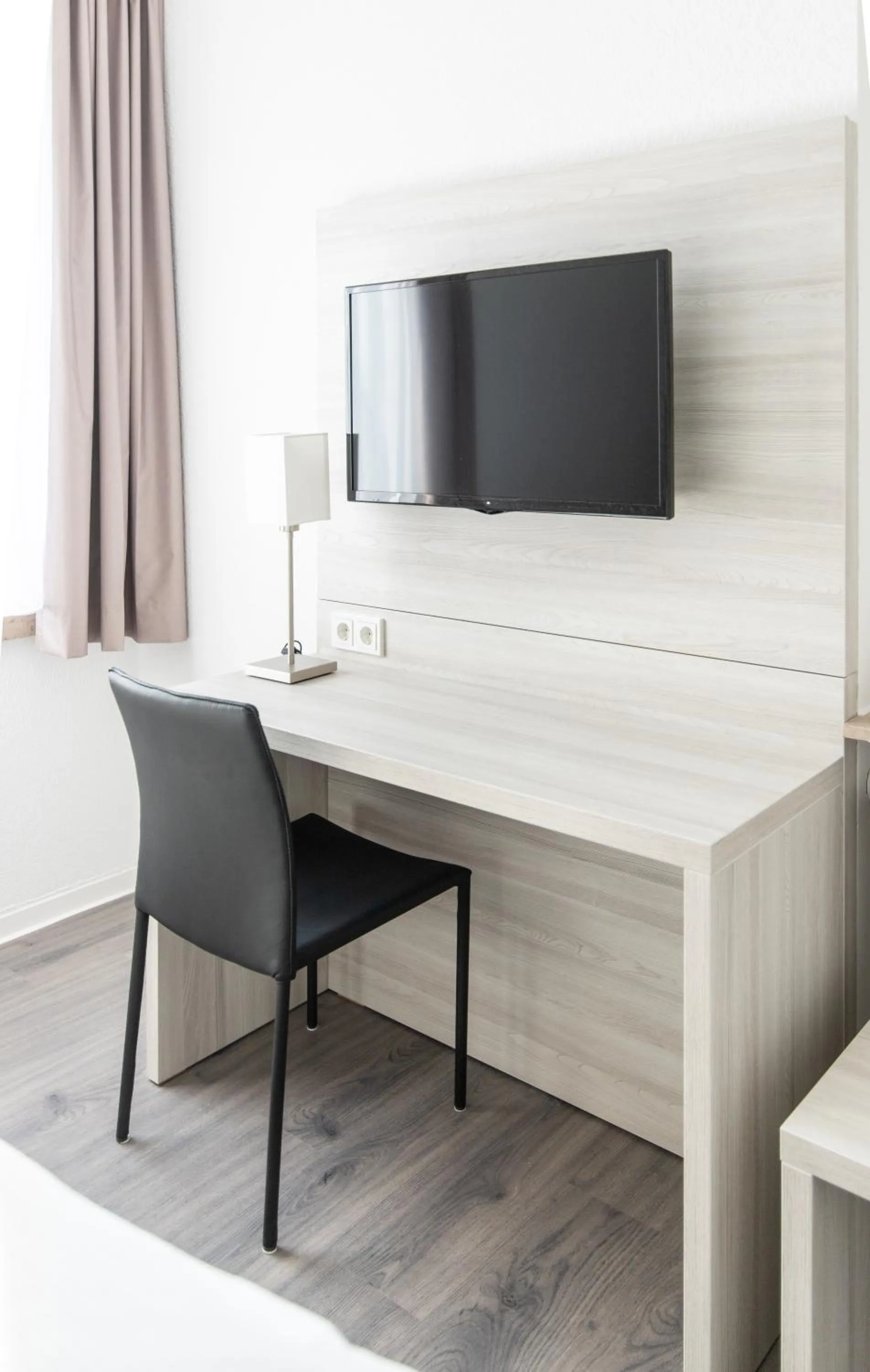 TV and multimedia in Hotel Angelo