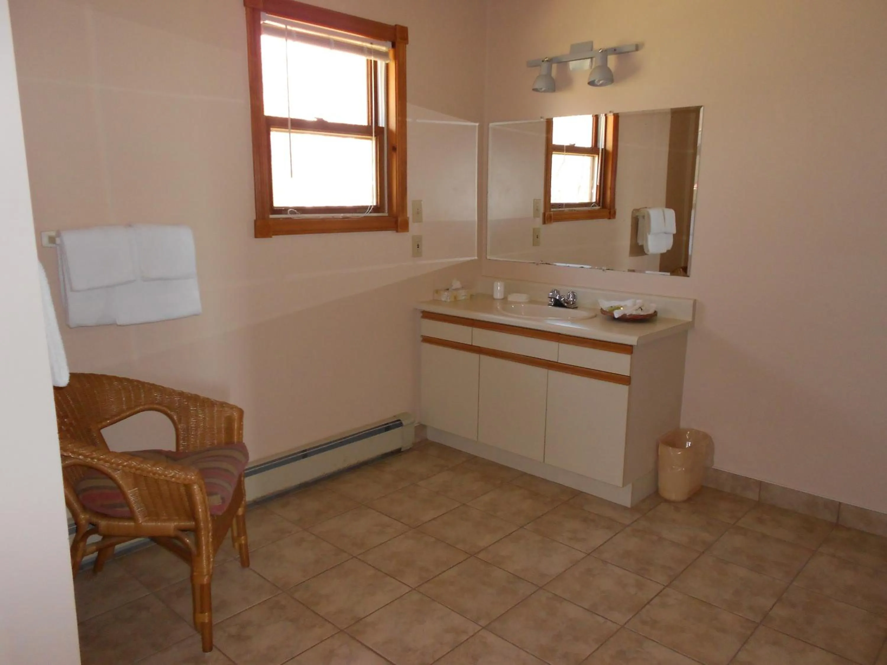 Bathroom in Shaw's Hotel & Cottages