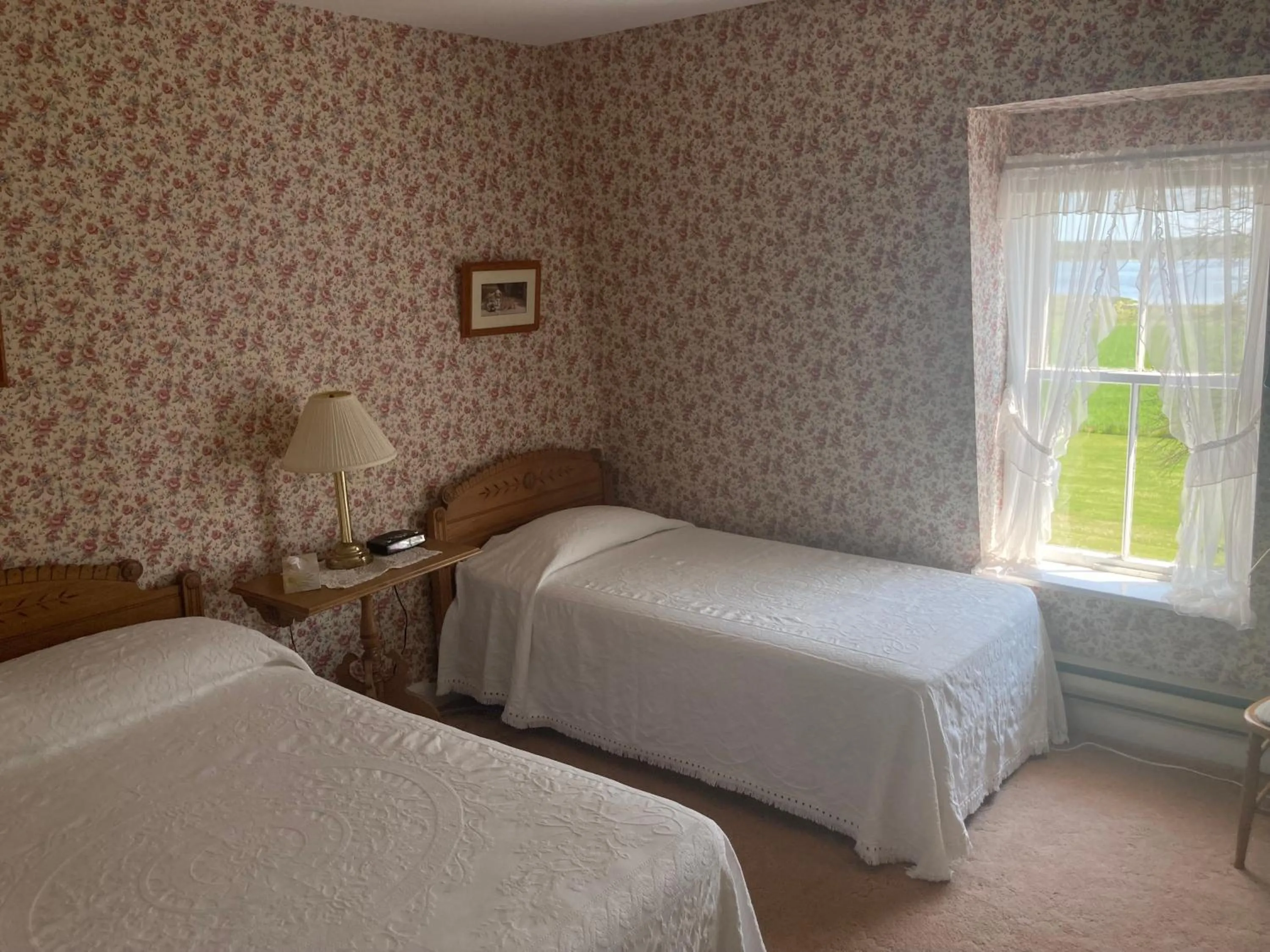 Shaw's Hotel & Cottages