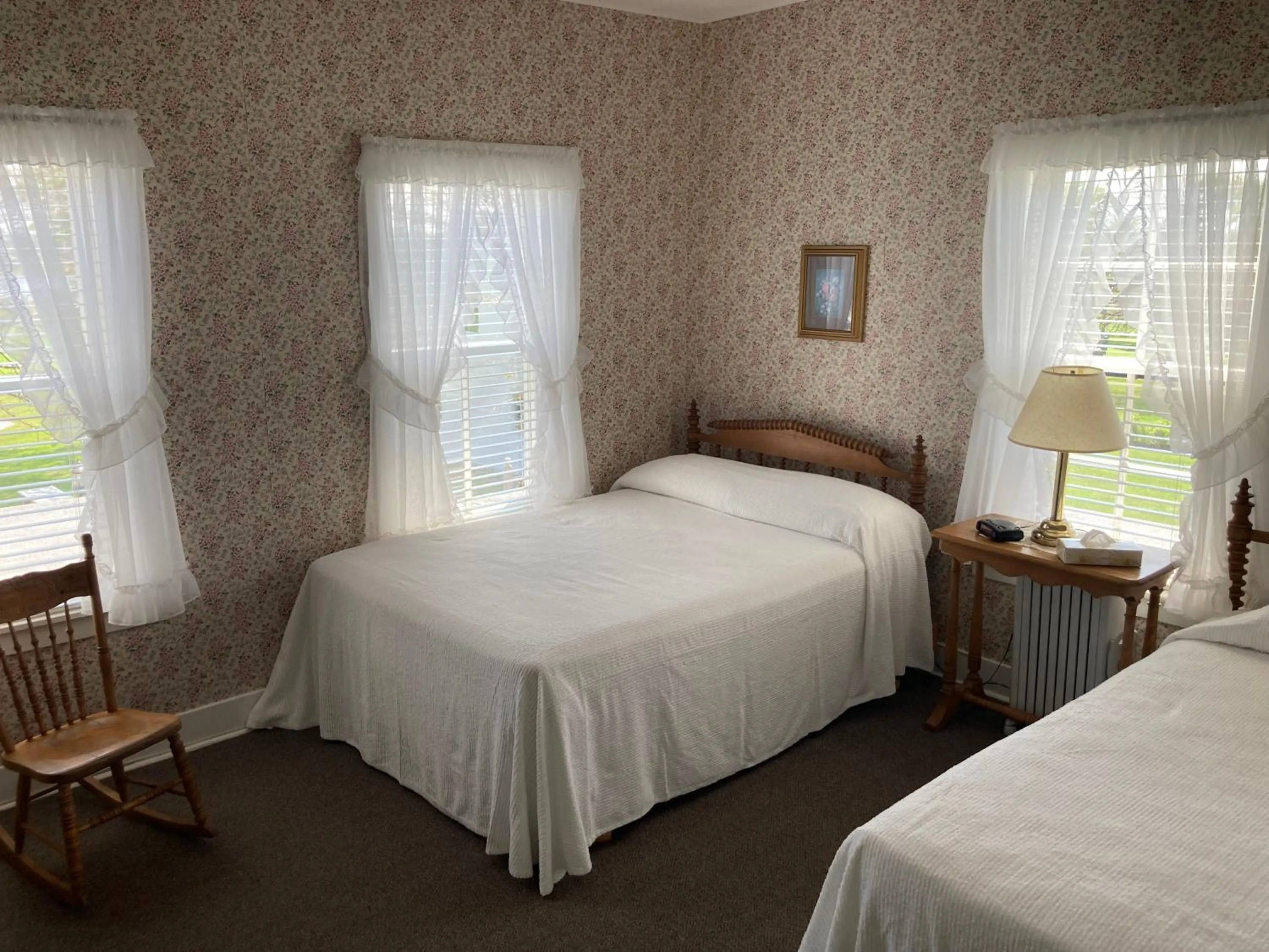 Shaw's Hotel & Cottages