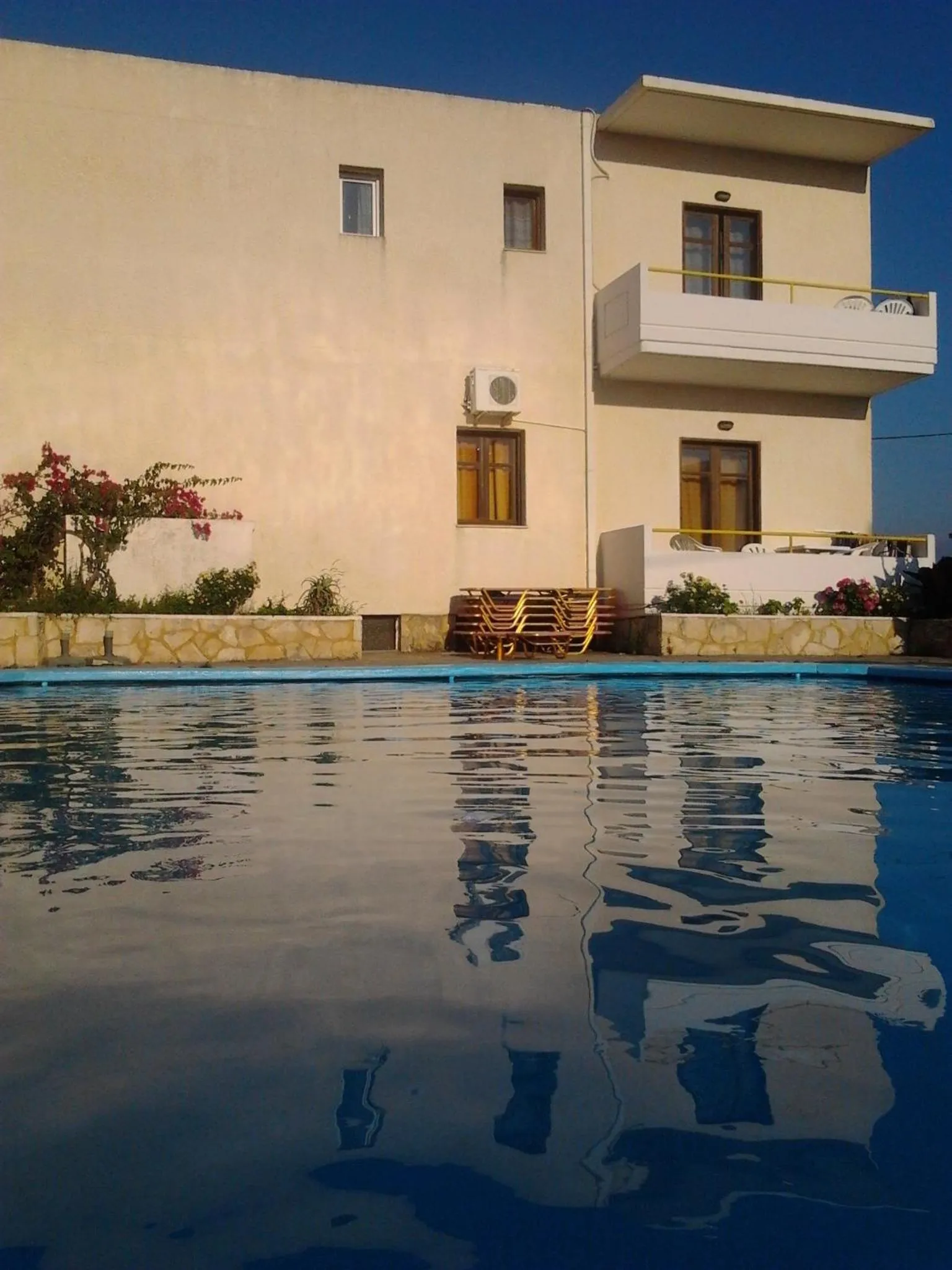 Swimming pool in Karmi Apartments