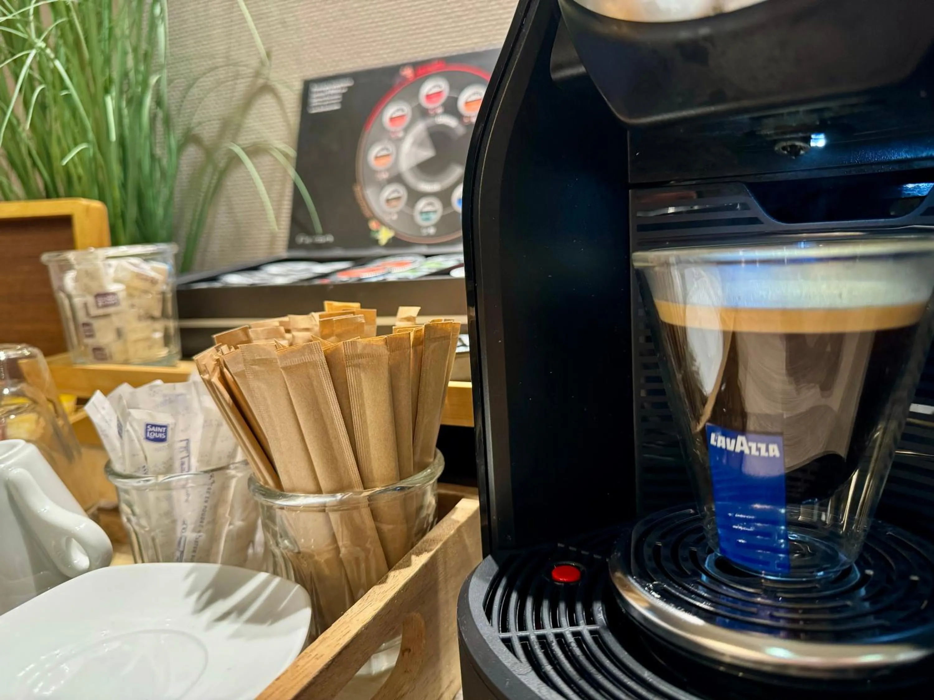 Lounge or bar in Kyriad Toulouse Sud - Roques