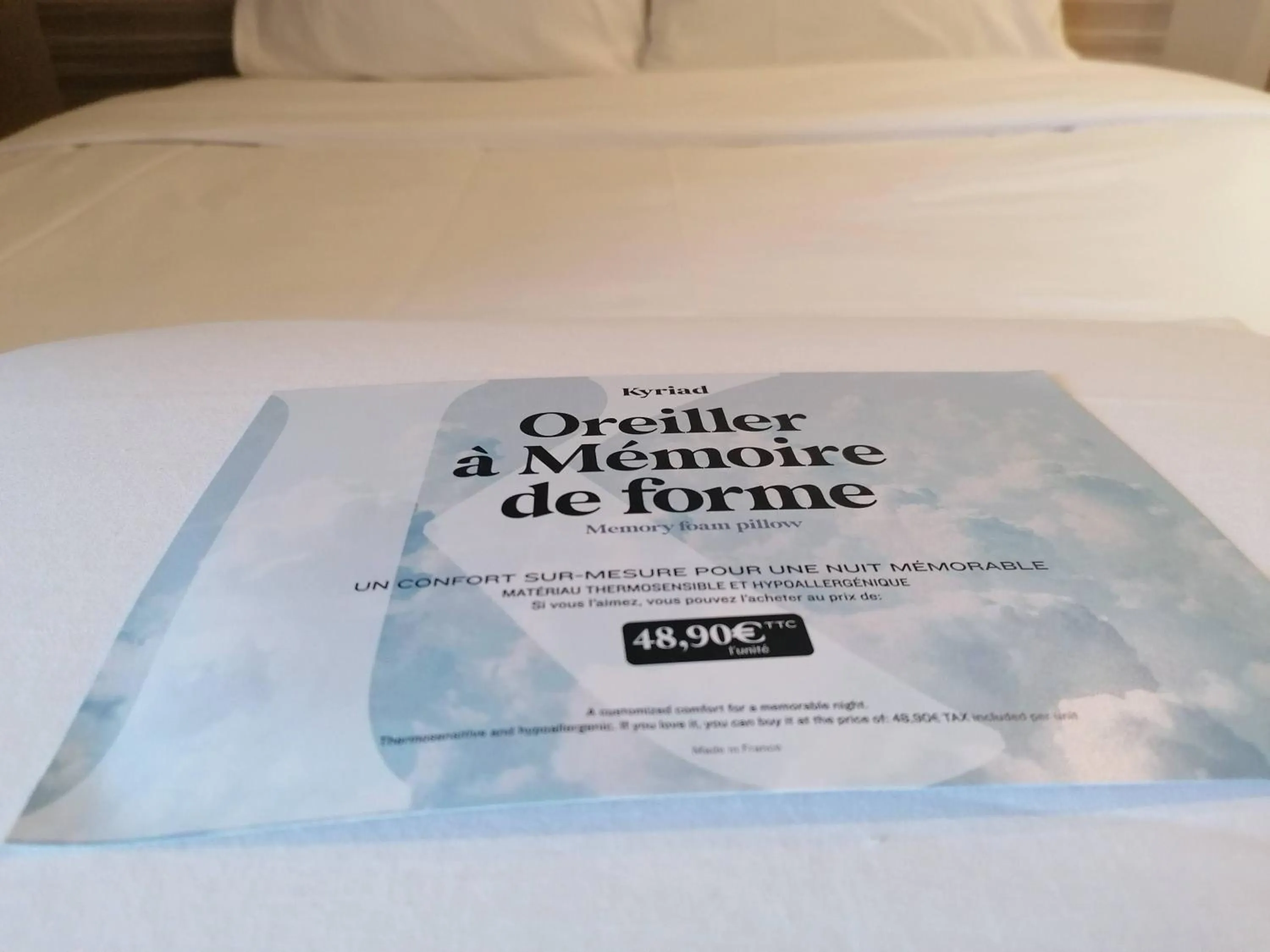 Bed in Kyriad Toulouse Sud - Roques